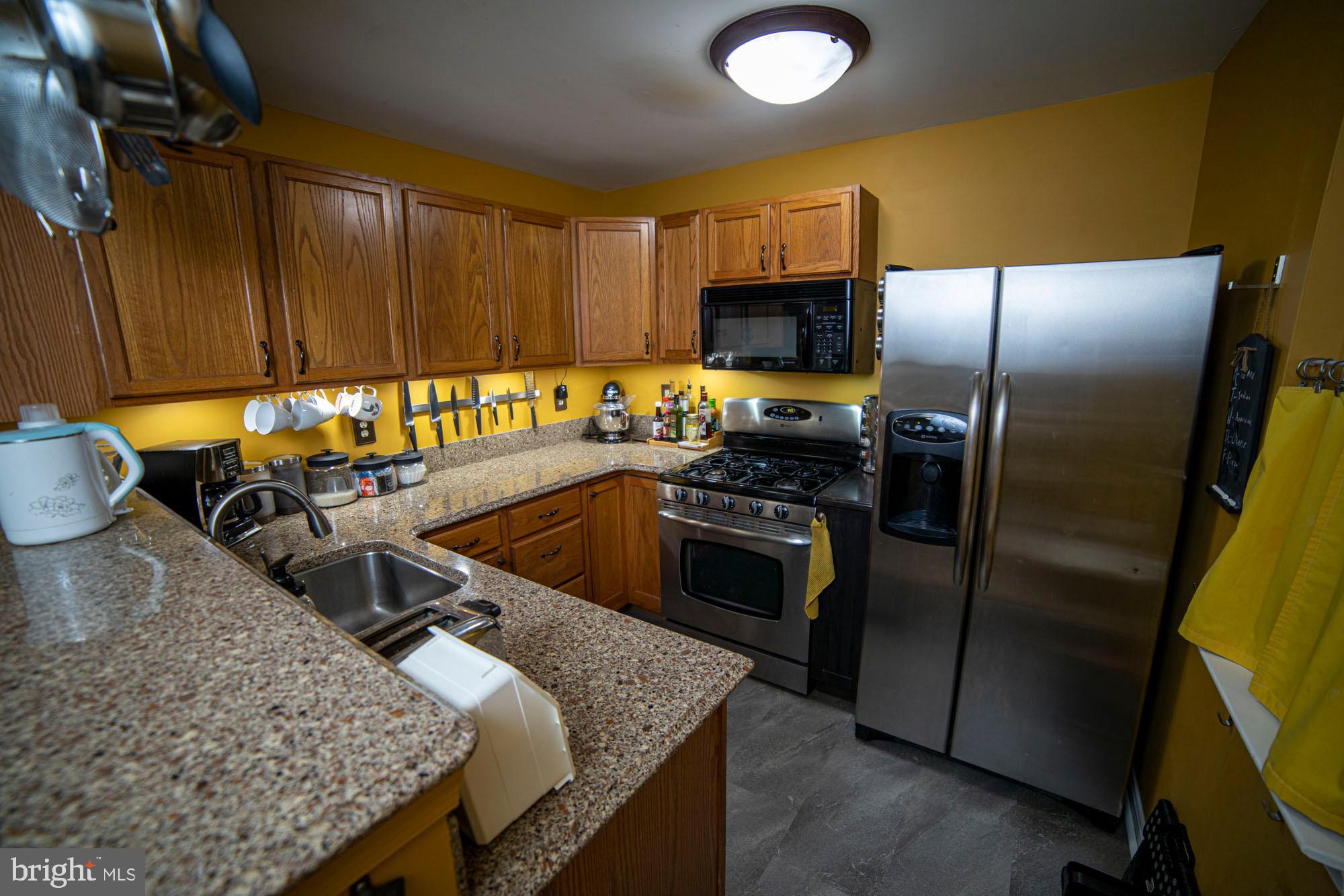 GATEWAY COMMERCE CENTER - Residential