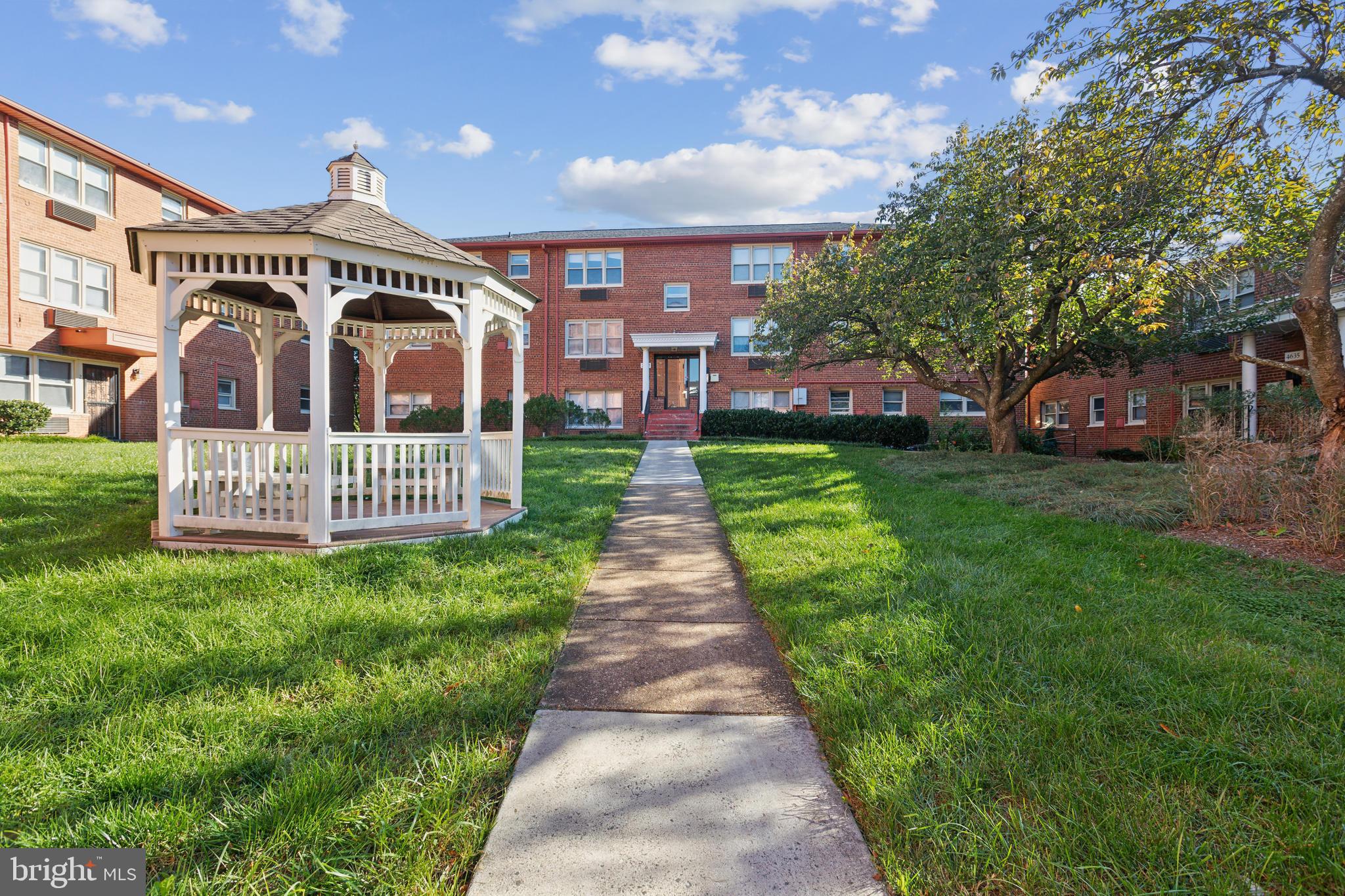DOMINION TERRACE - Residential