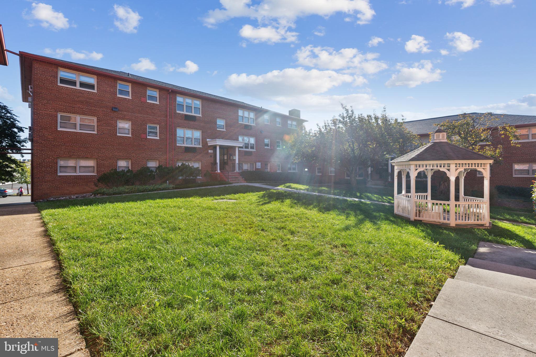 DOMINION TERRACE - Residential