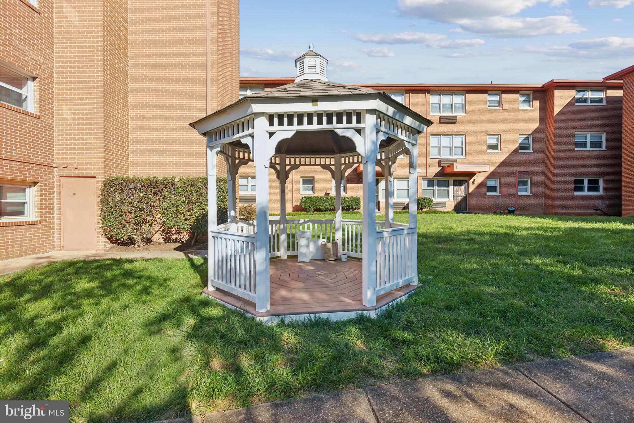 DOMINION TERRACE - Residential