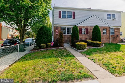 327 LINCOLN AVENUE BRISTOL PA 19007