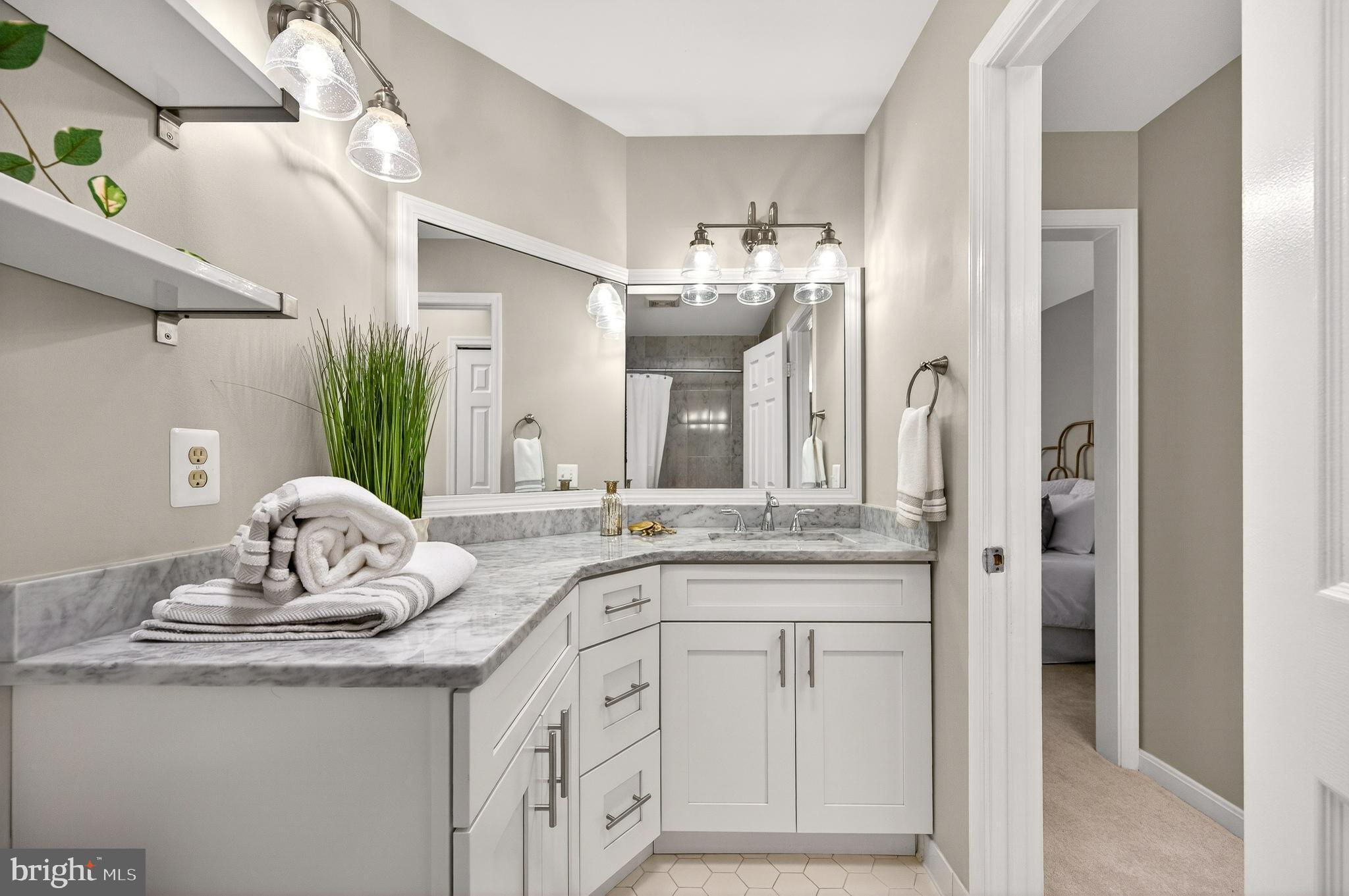 RADNOR COURT - Residential