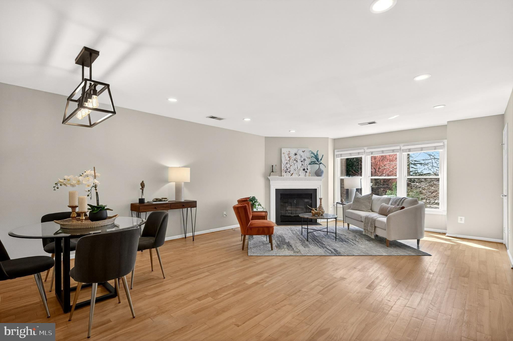 RADNOR COURT - Residential