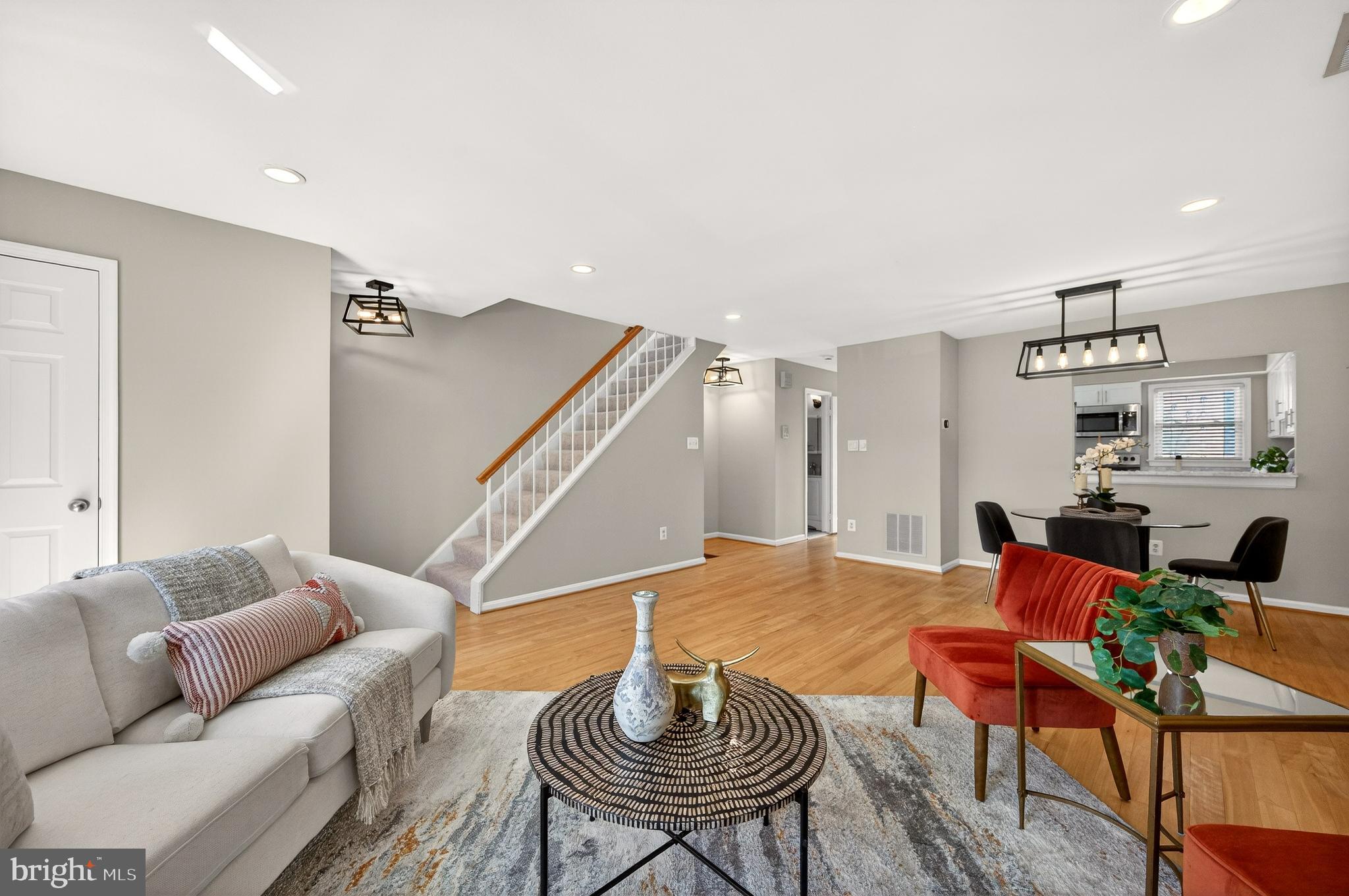 RADNOR COURT - Residential