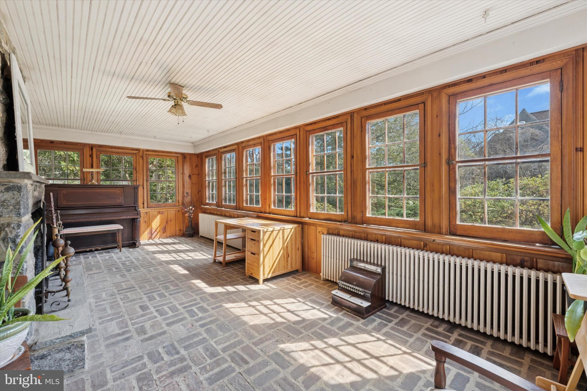 WYNNEWOOD - Residential