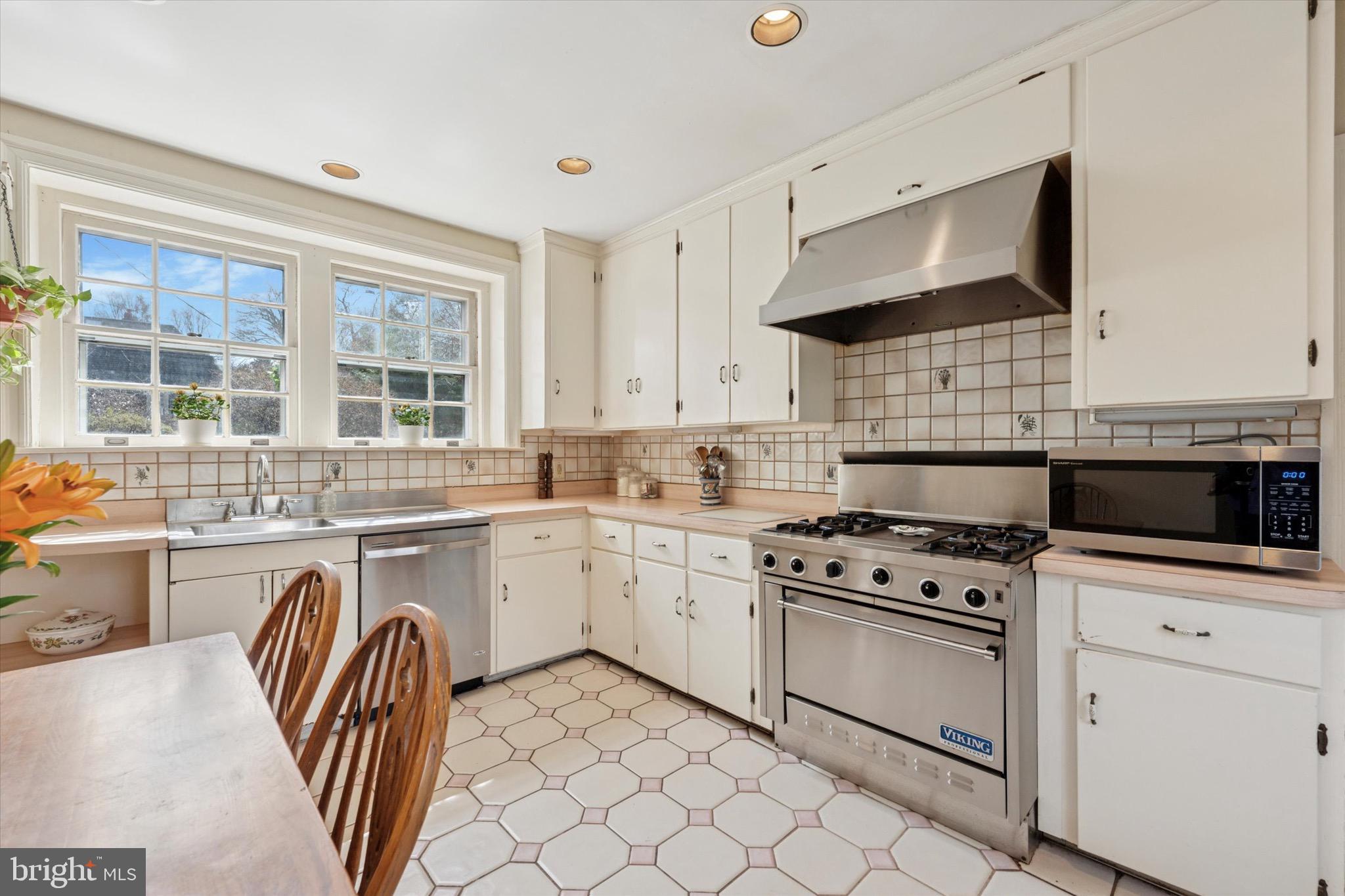 WYNNEWOOD - Residential