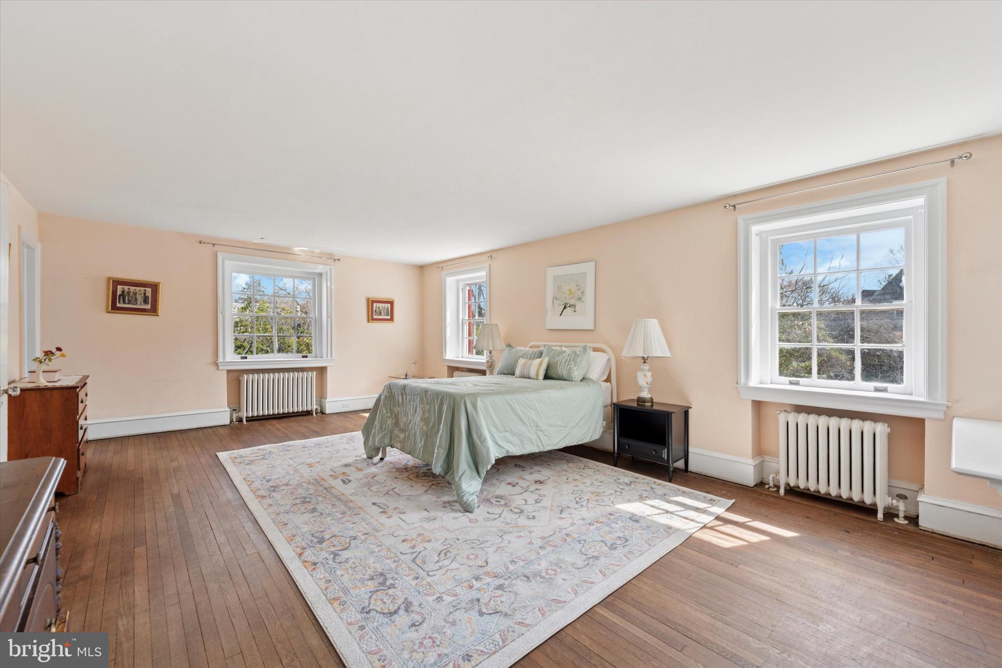 WYNNEWOOD - Residential