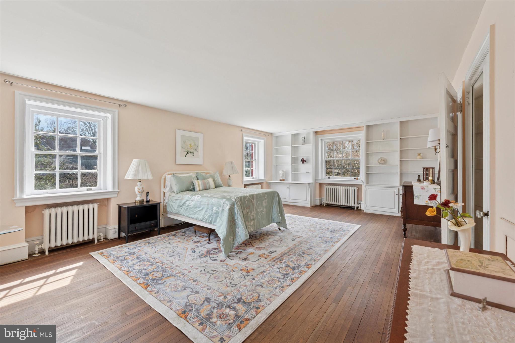 WYNNEWOOD - Residential