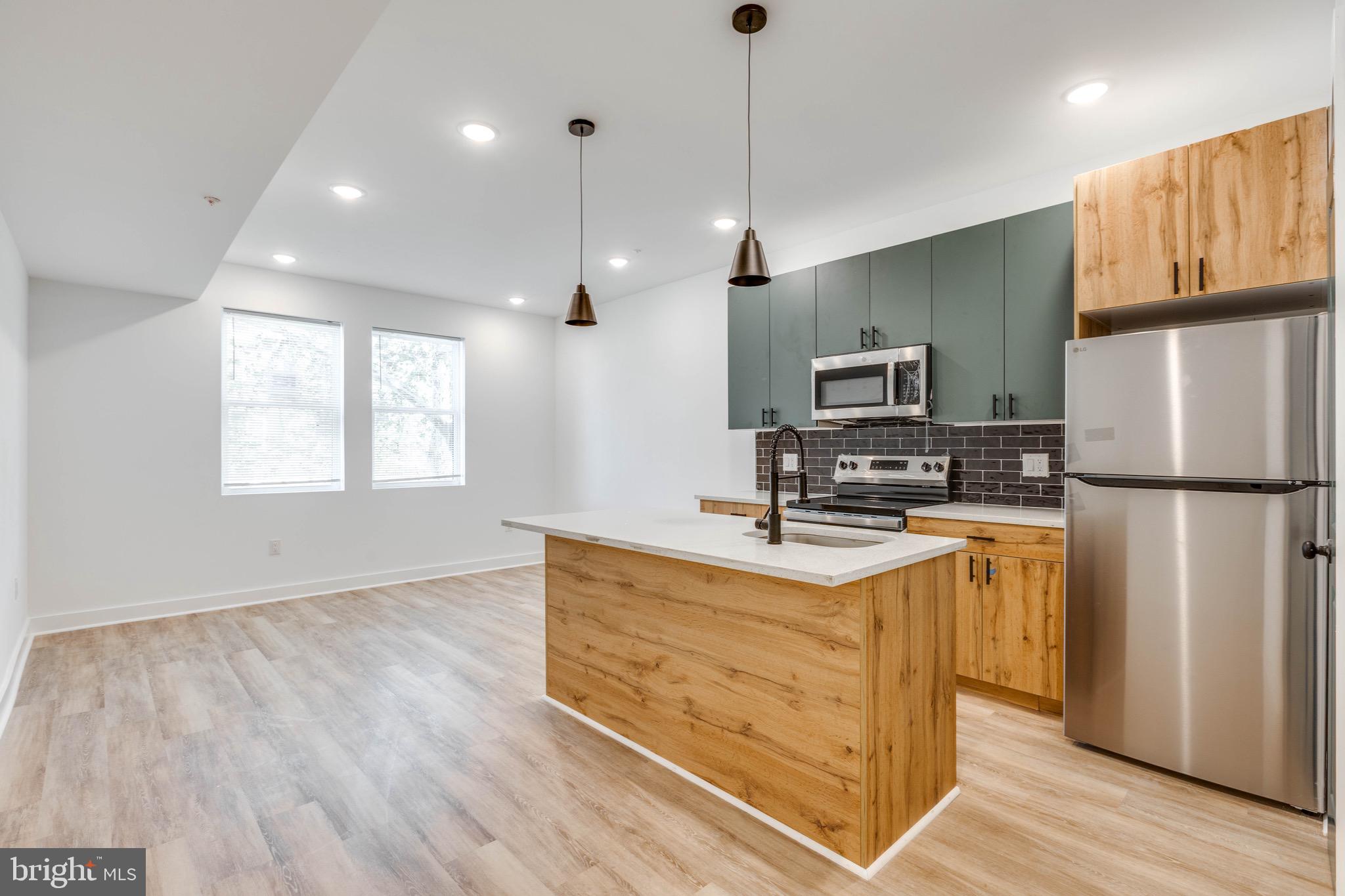 TEMPLE UNIVERSITY - Residential Lease