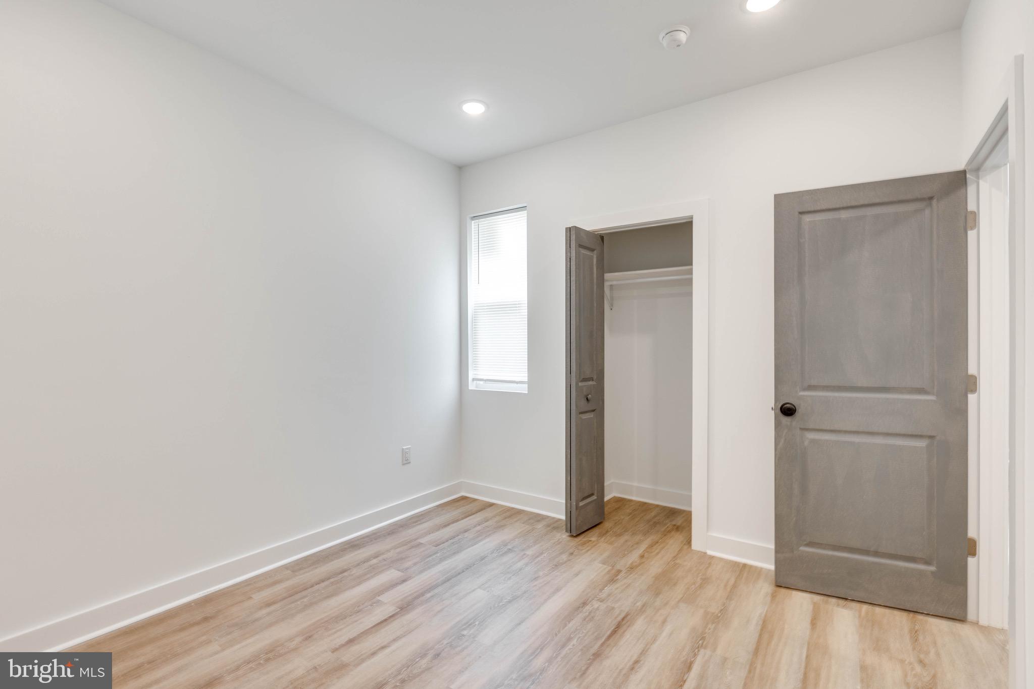 TEMPLE UNIVERSITY - Residential Lease