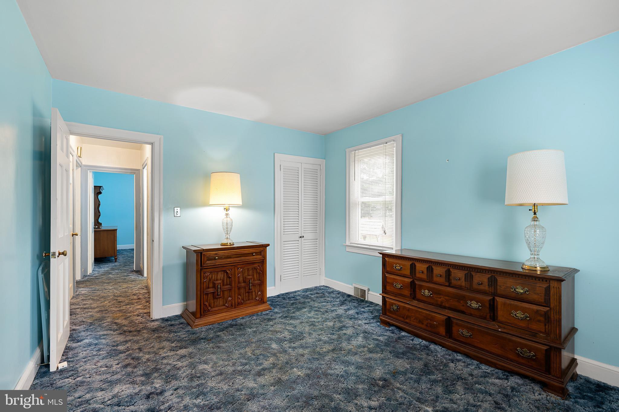 316 S DUPONT BOULEVARD