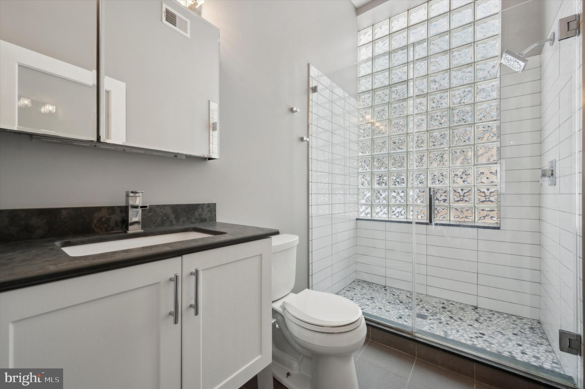 RITTENHOUSE SQUARE - Residential Lease