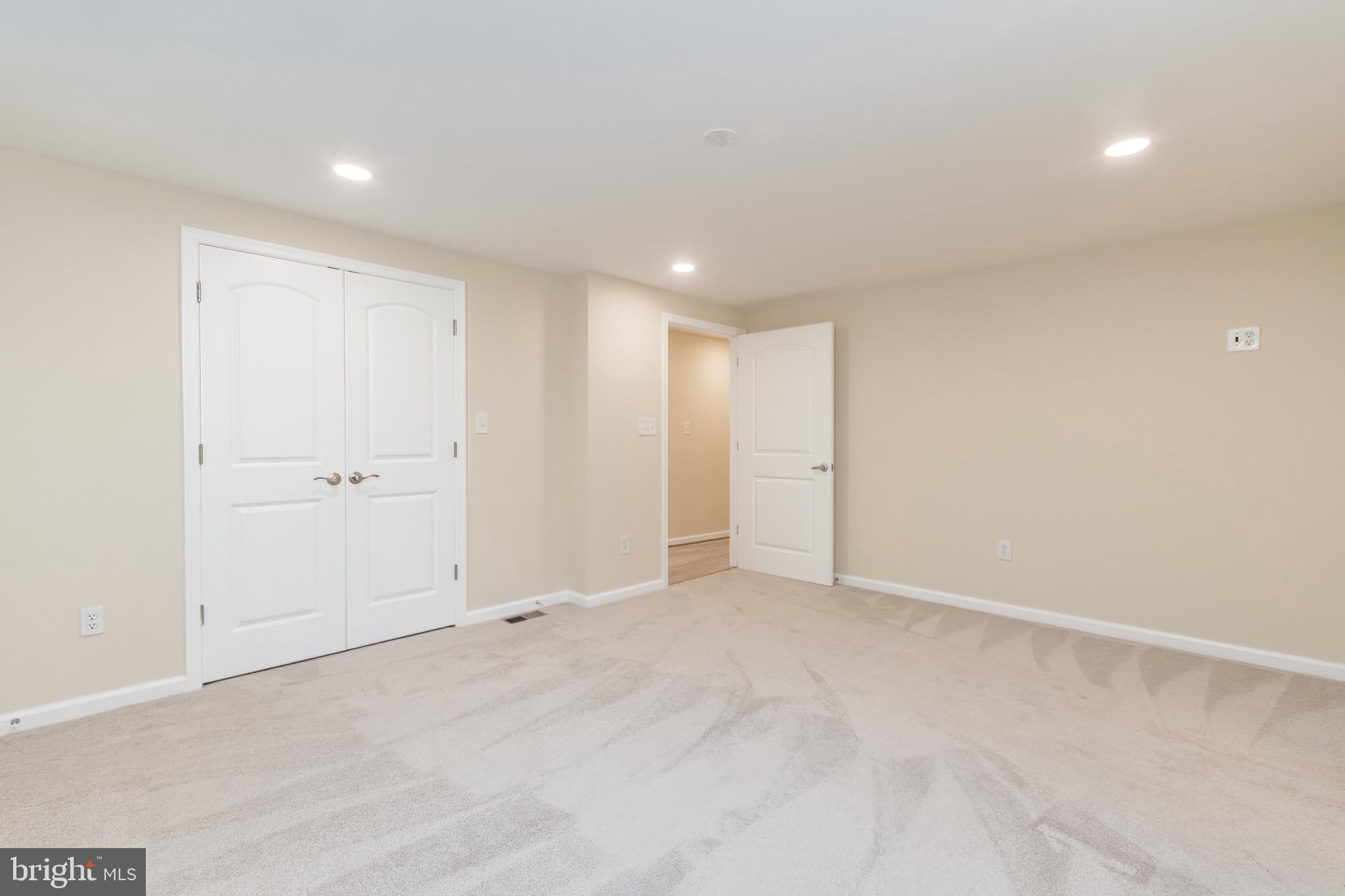 SLEEPY HOLLOW - Residential