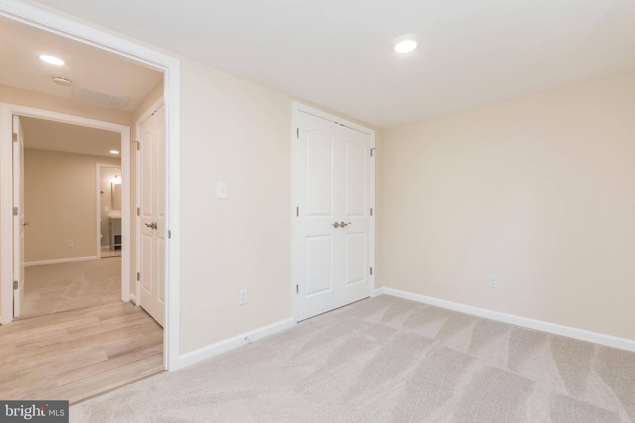 SLEEPY HOLLOW - Residential