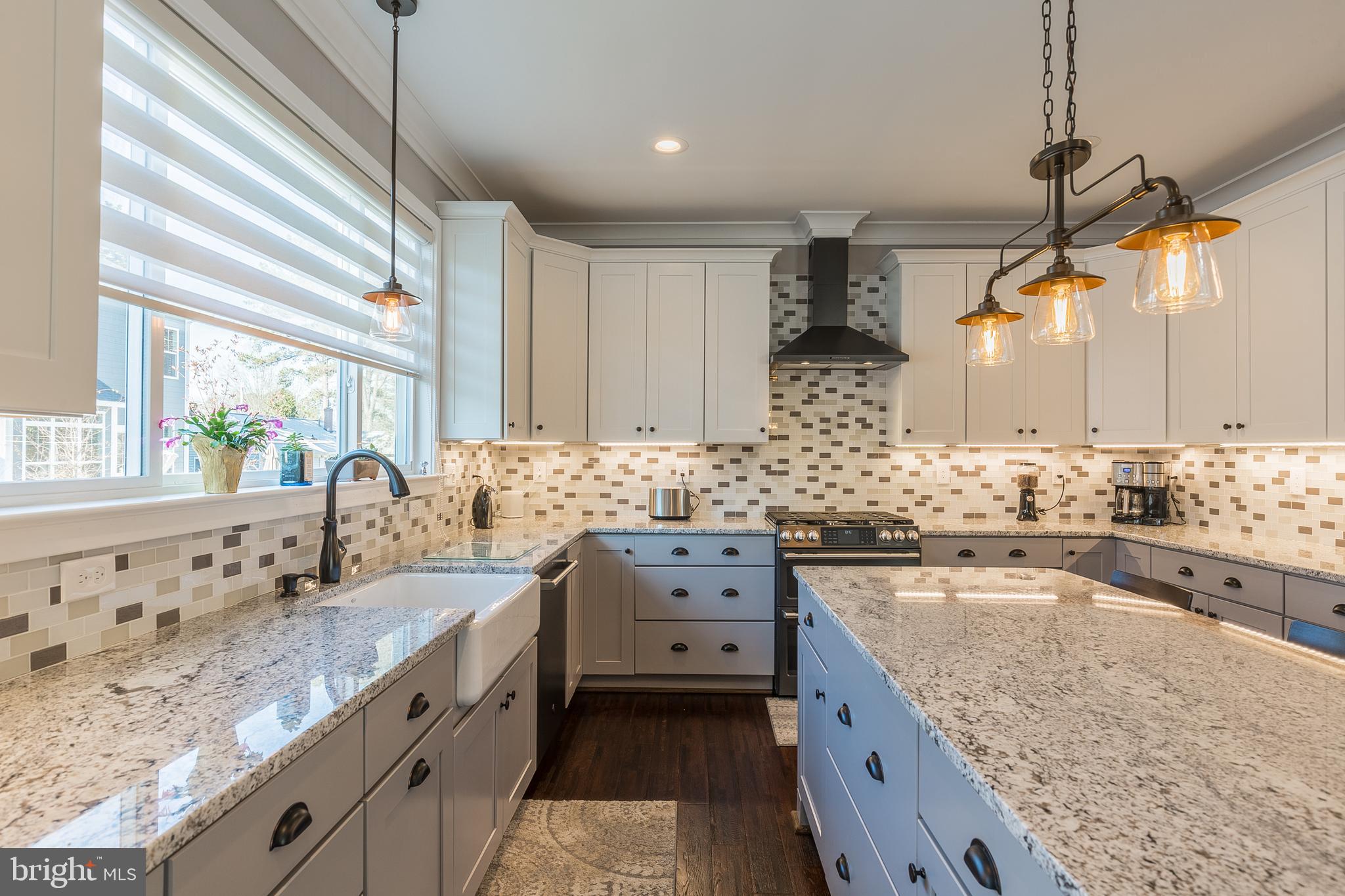 FAIRFAX - Residential