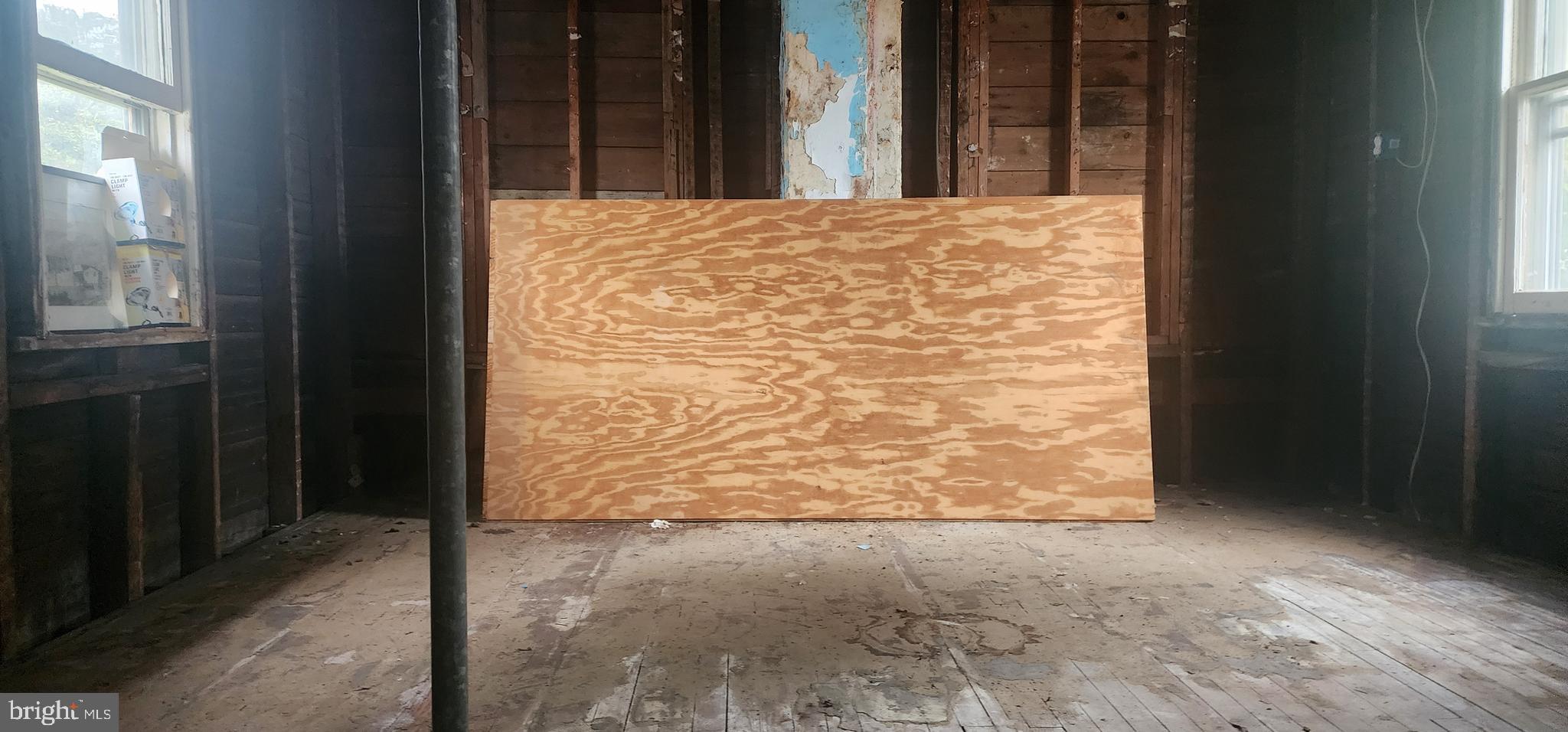 LANDSDOWNE - Residential