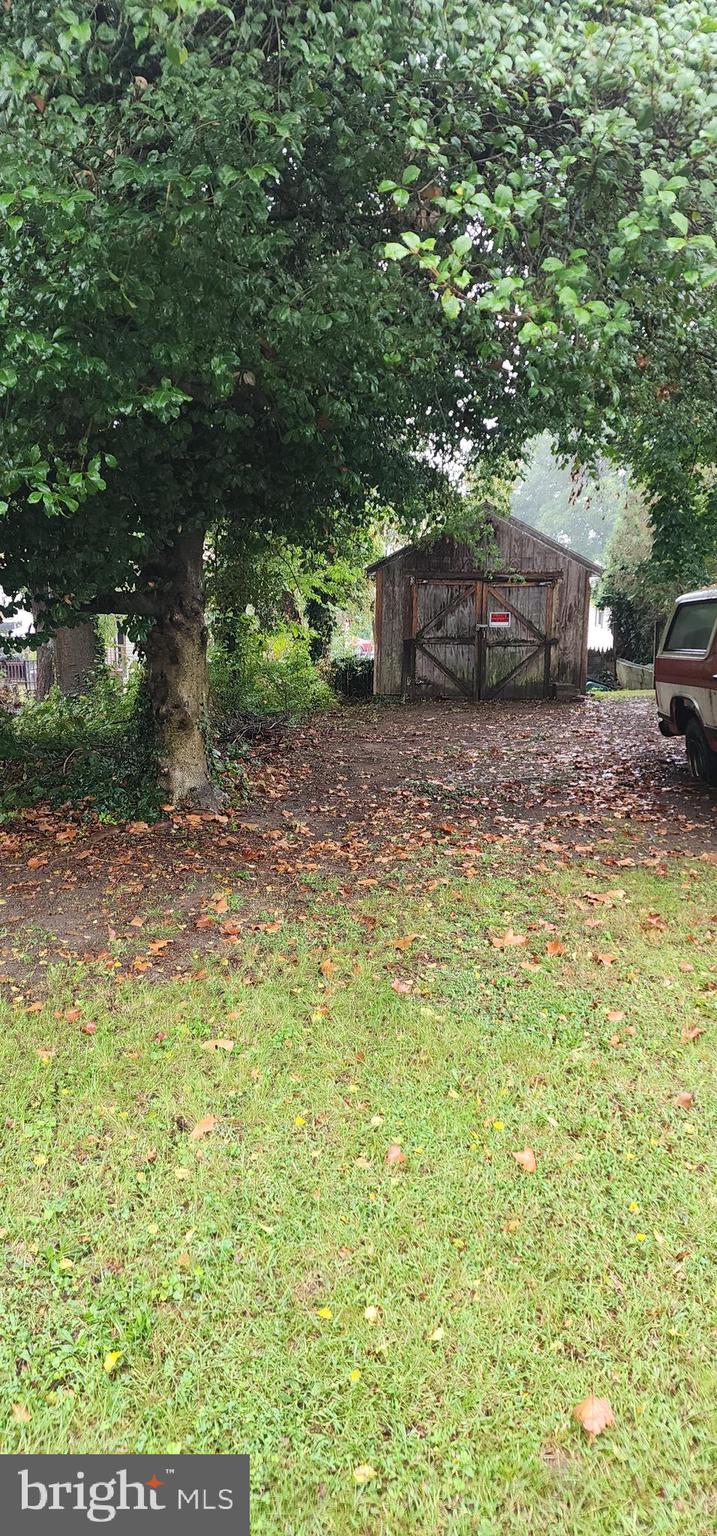 LANDSDOWNE - Residential