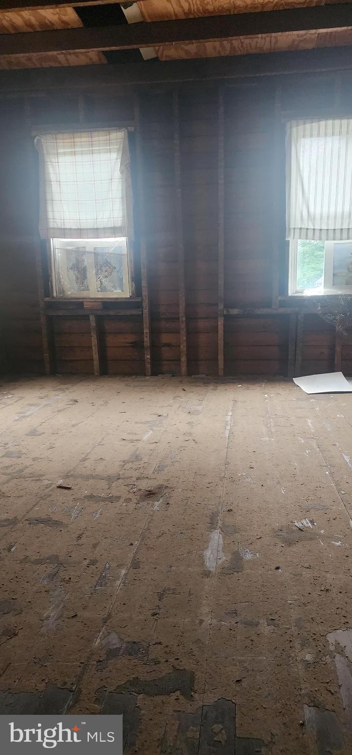 LANDSDOWNE - Residential