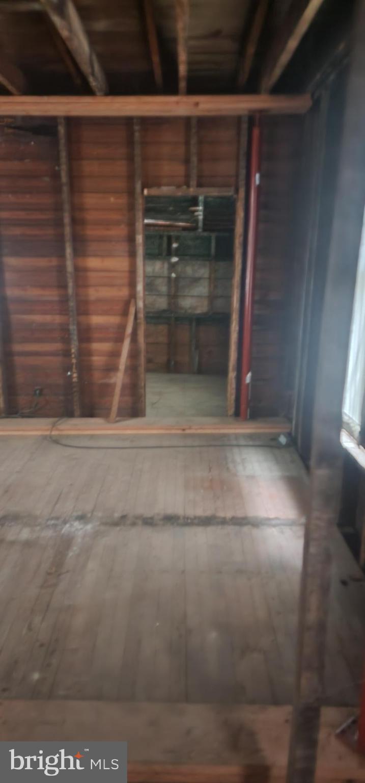 LANDSDOWNE - Residential