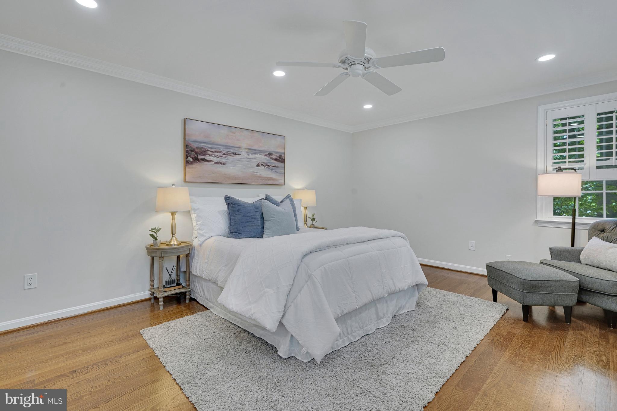 WAYNEWOOD - Residential