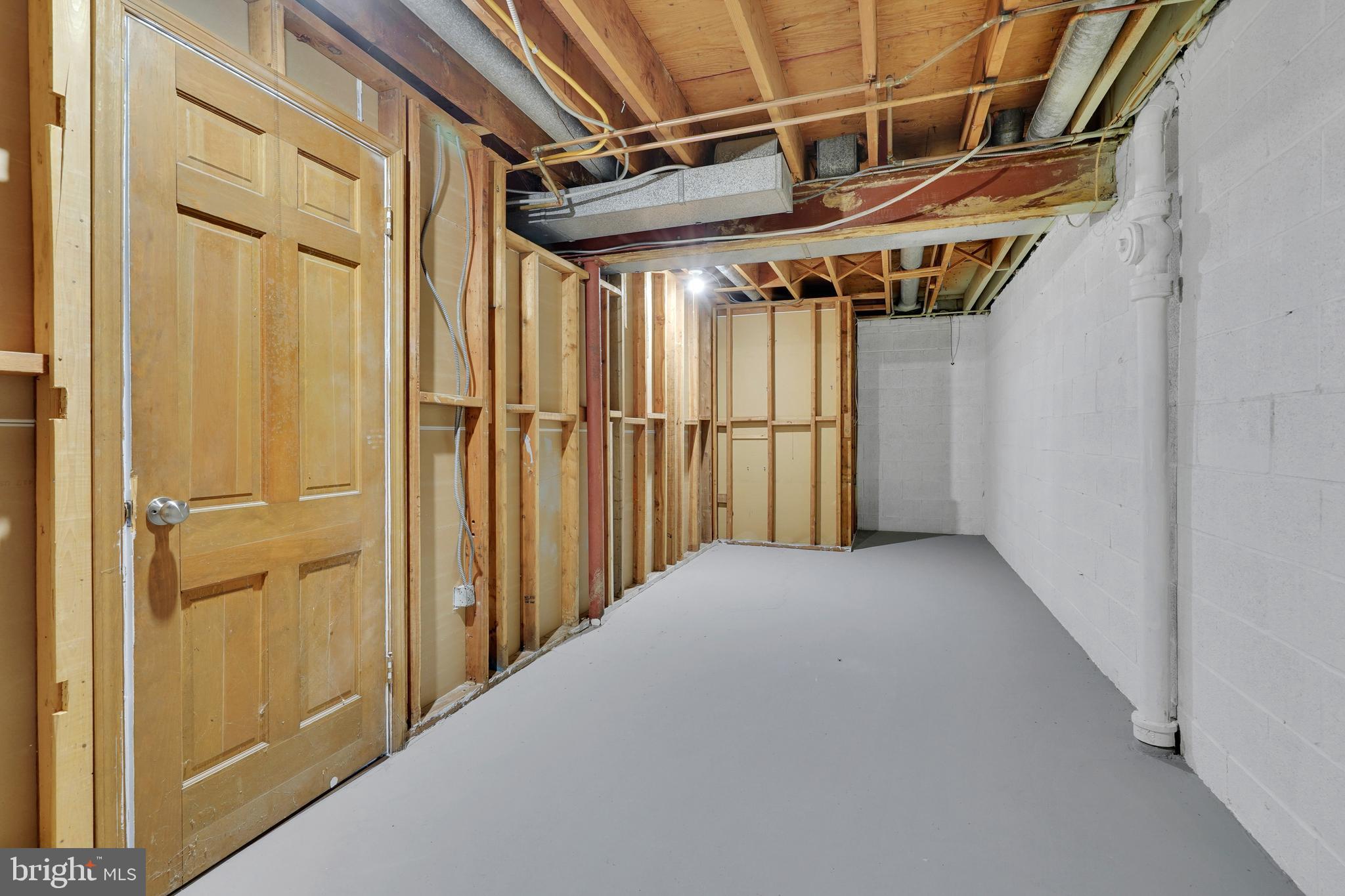 WAYNEWOOD - Residential