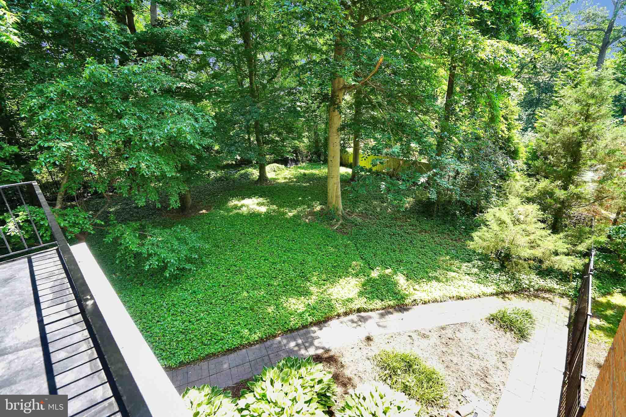 WAYNEWOOD - Residential