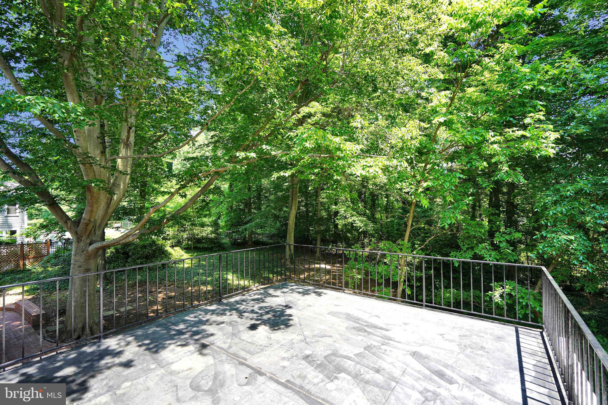 WAYNEWOOD - Residential