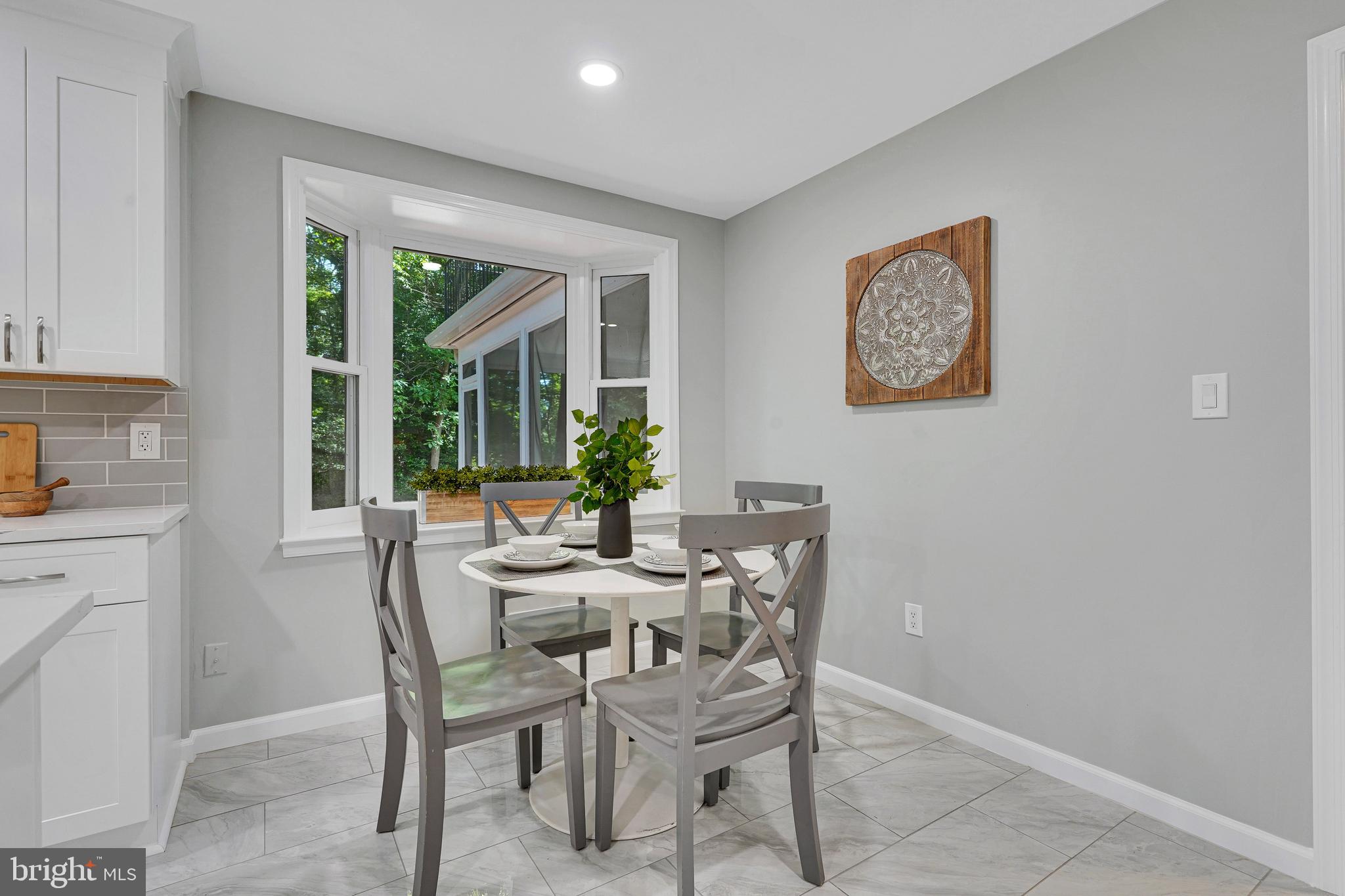 WAYNEWOOD - Residential