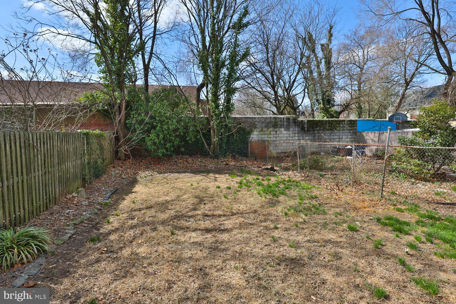 GERMANTOWN (WEST) - Residential