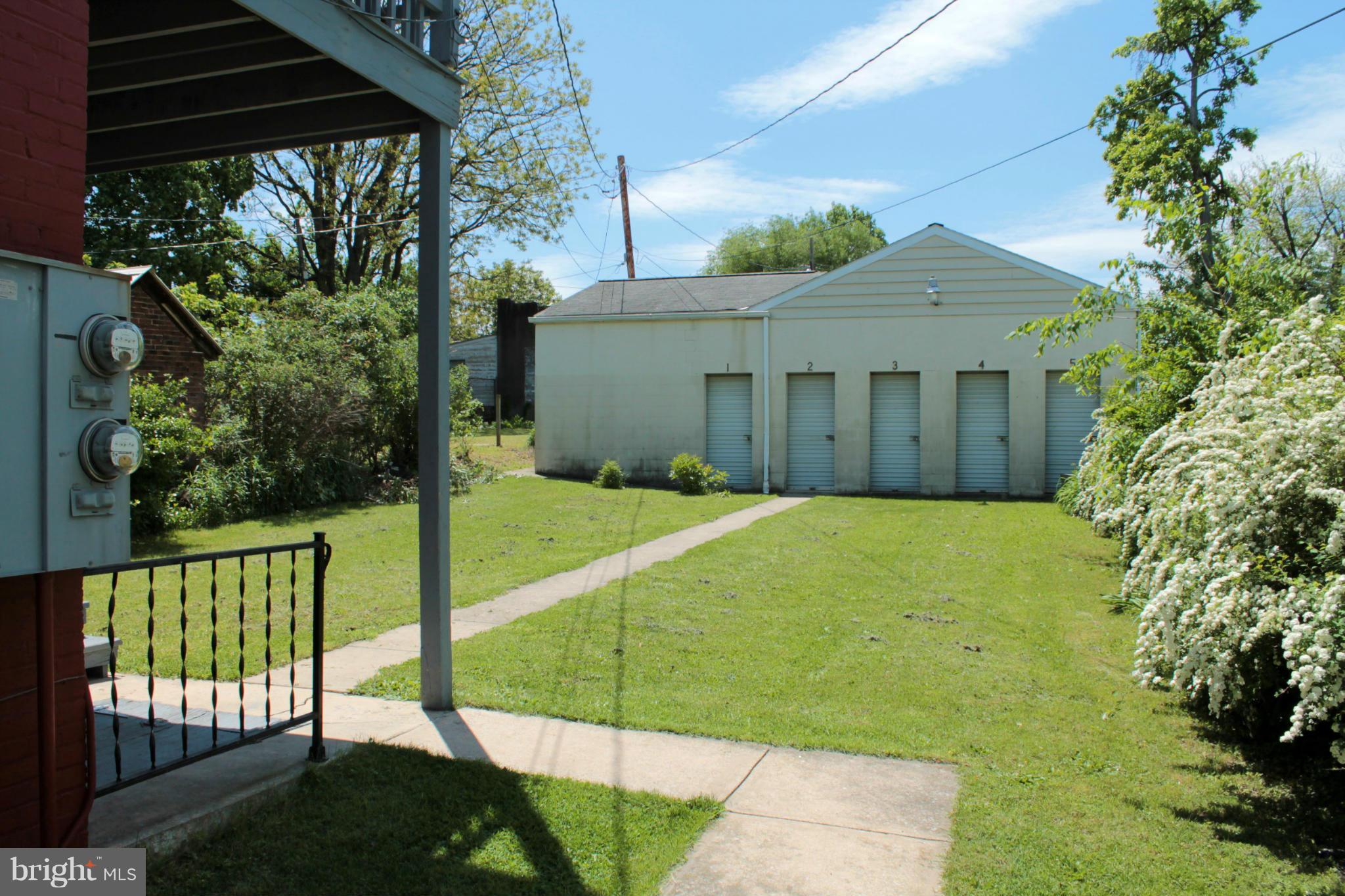 ARTS & ENTERTAINMENT DISTRICT - Residential Lease