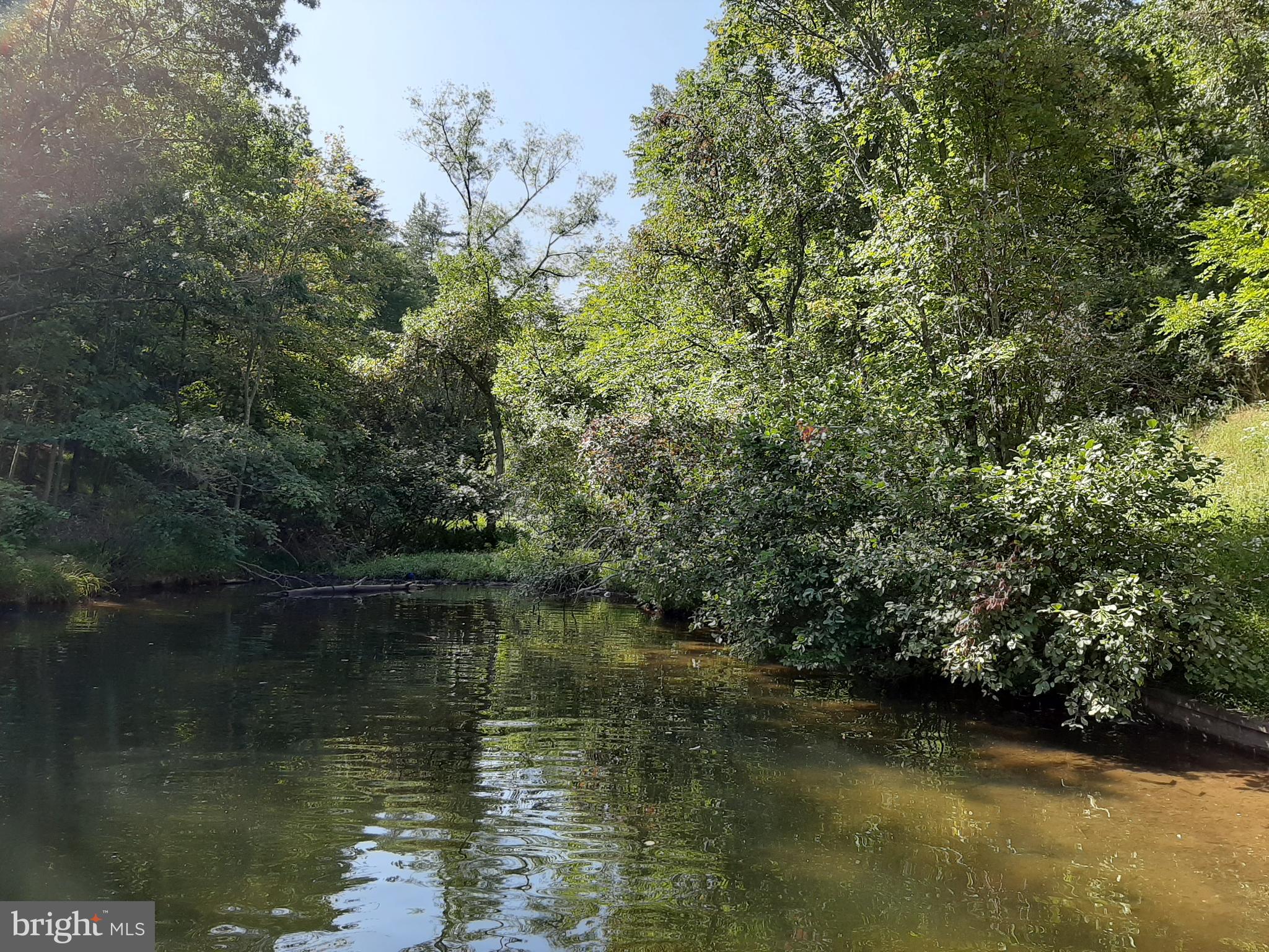 LAKE HOLIDAY ESTATES - Land