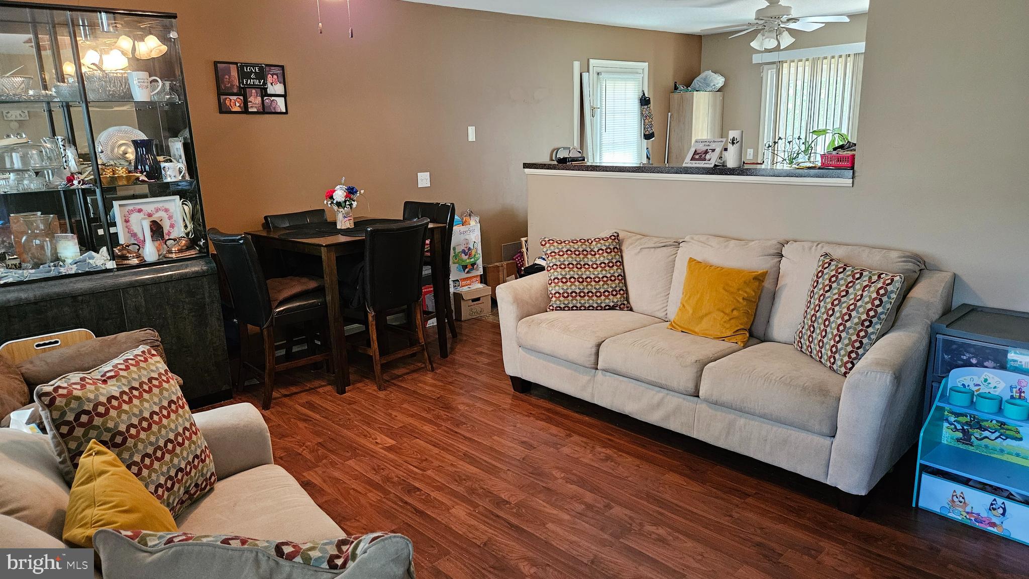 458 EVELYNDALE DRIVE
