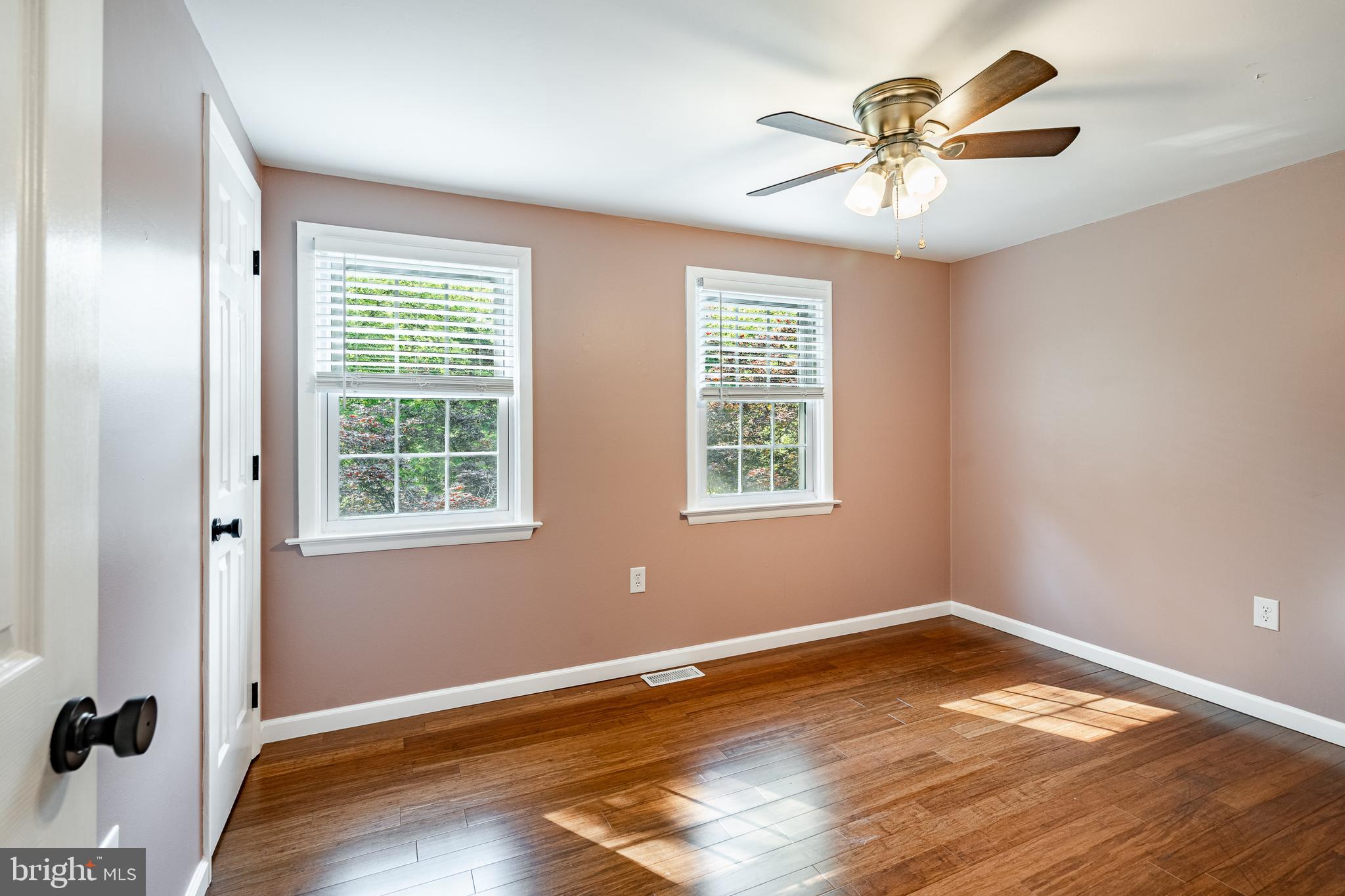PELHAM GREEN - Residential