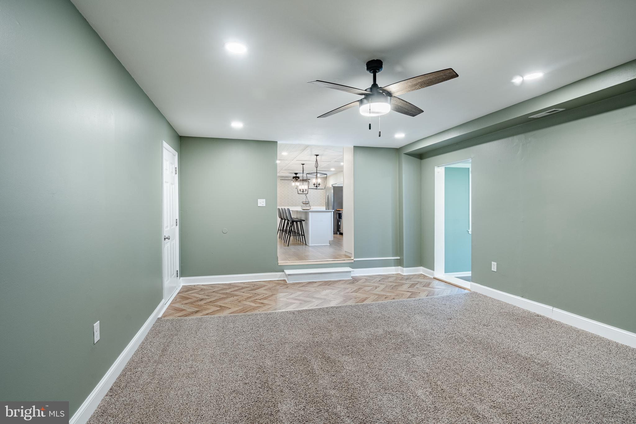 PELHAM GREEN - Residential