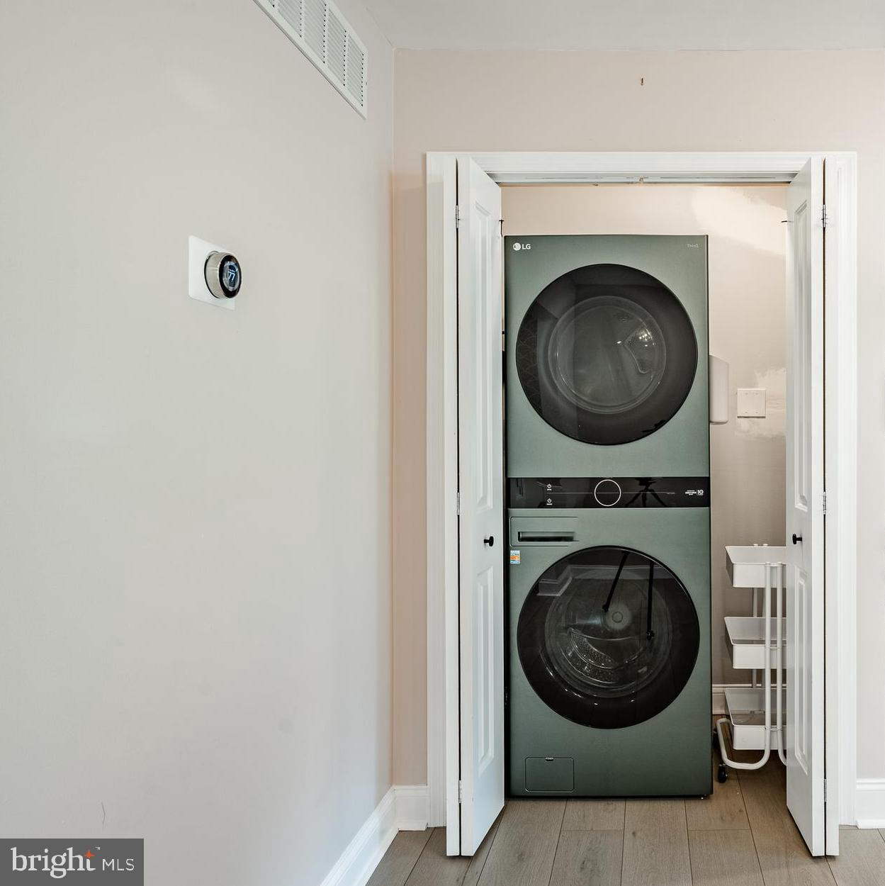 PELHAM GREEN - Residential