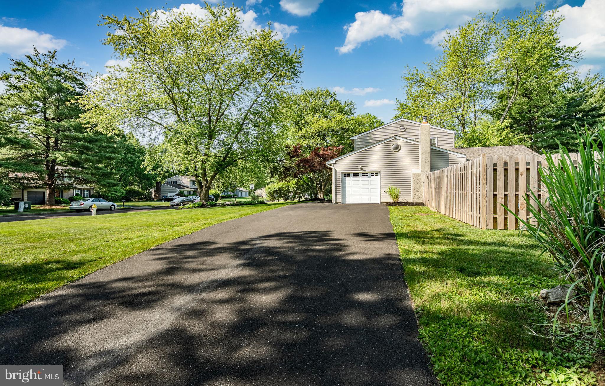PELHAM GREEN - Residential