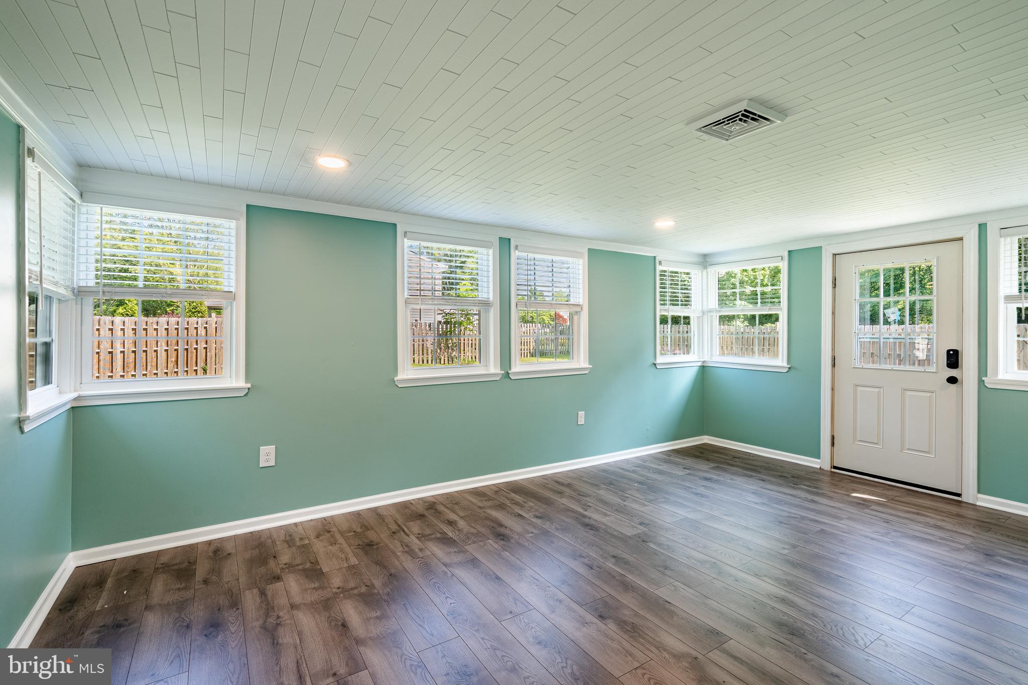 PELHAM GREEN - Residential