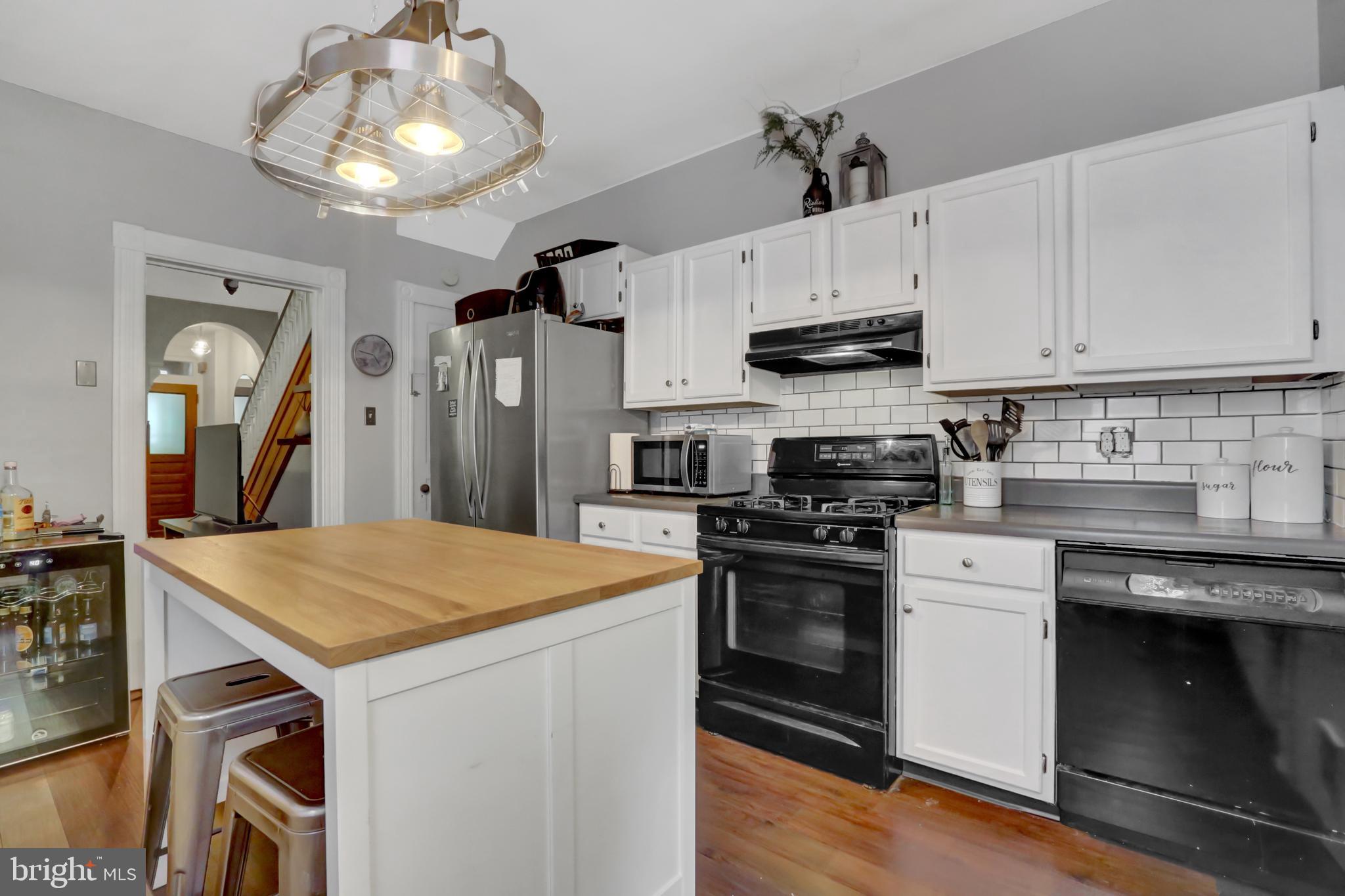 WEST END OF CITY - Residential