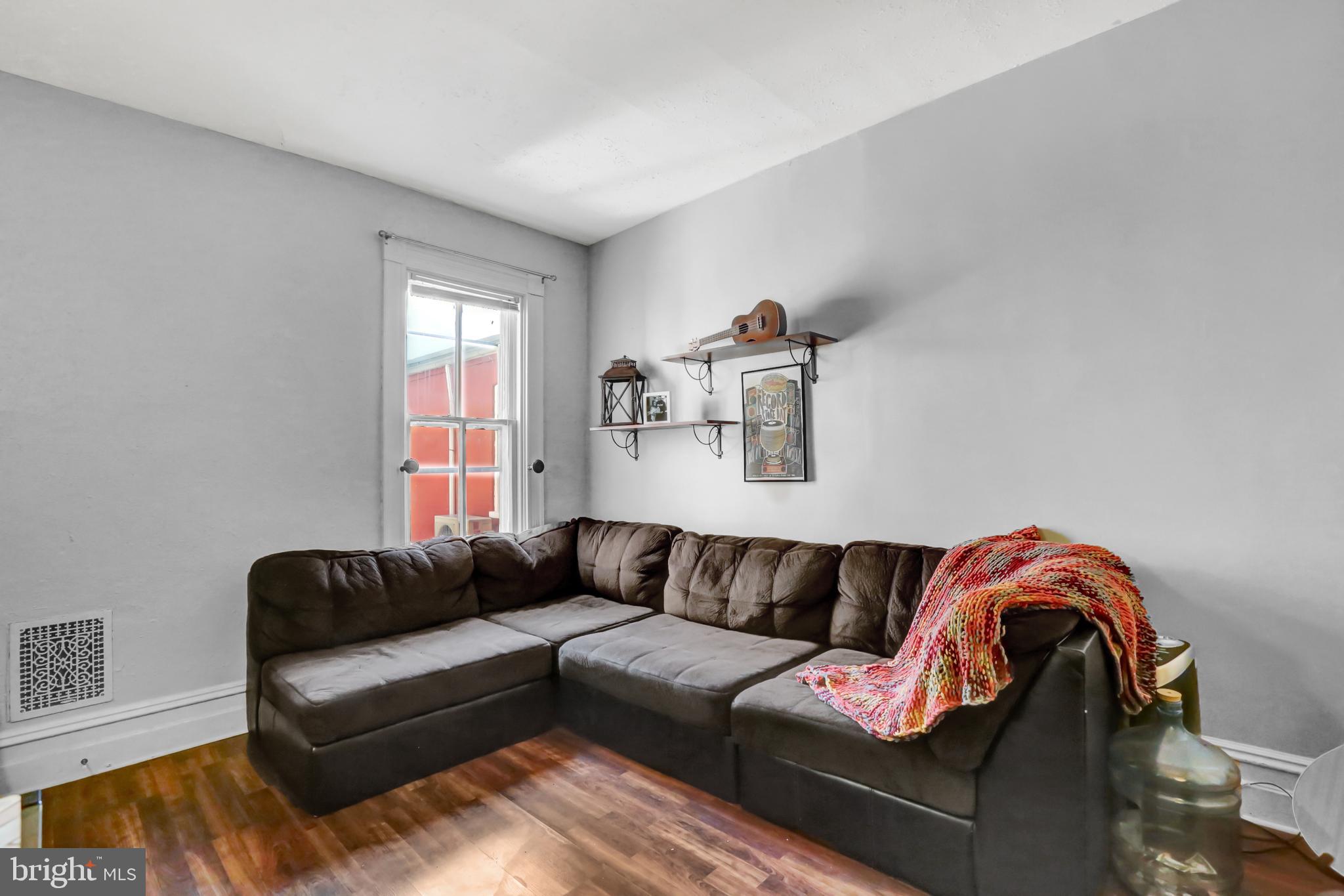 WEST END OF CITY - Residential