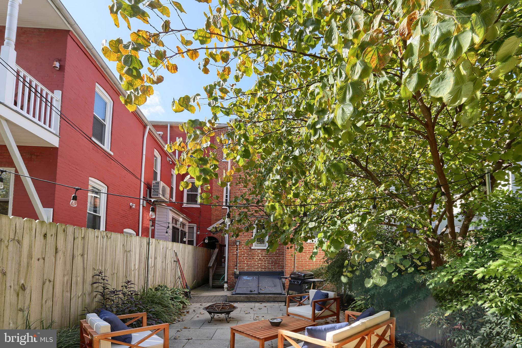 WEST END OF CITY - Residential