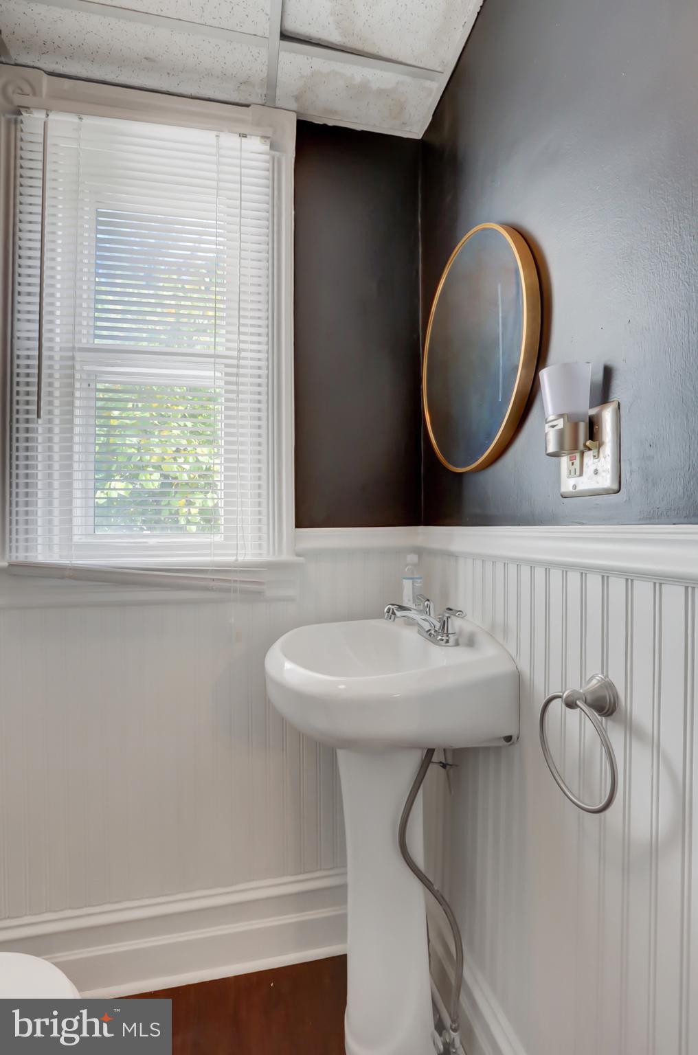 WEST END OF CITY - Residential