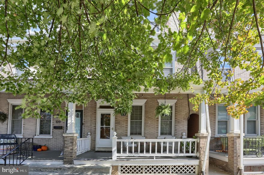 Must see this spacious, well-maintained city home in the West End of Lancaster. Classic charm with 5 bedrooms, 1.5 baths, recently renovated kitchen with tile backsplash.   Central AC, natural gas heat, some replacement windows.  You'll love the backyard and walking to your favorite coffee shops and restaurants!