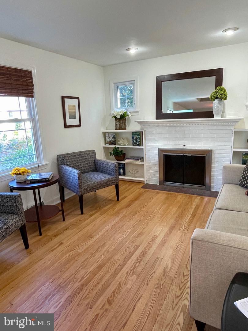 REGULARS - Residential