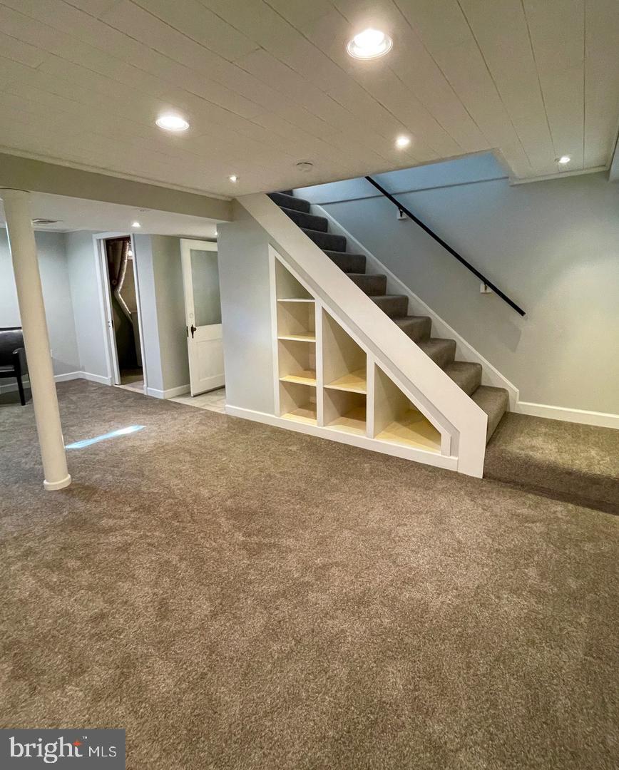 REGULARS - Residential