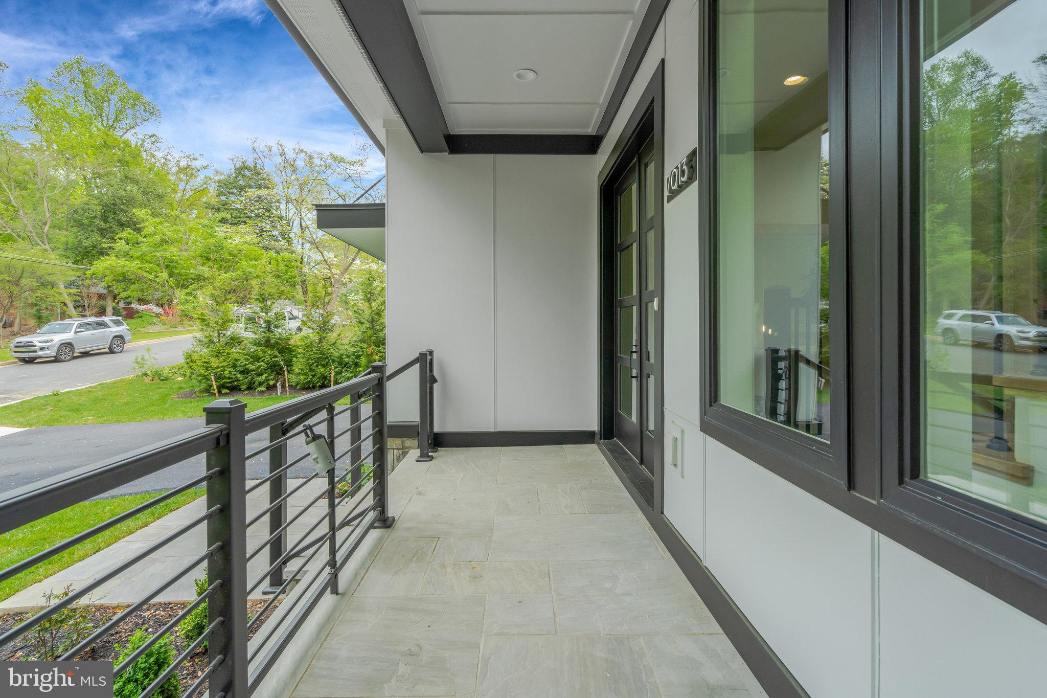 BROYHILL CREST - Residential