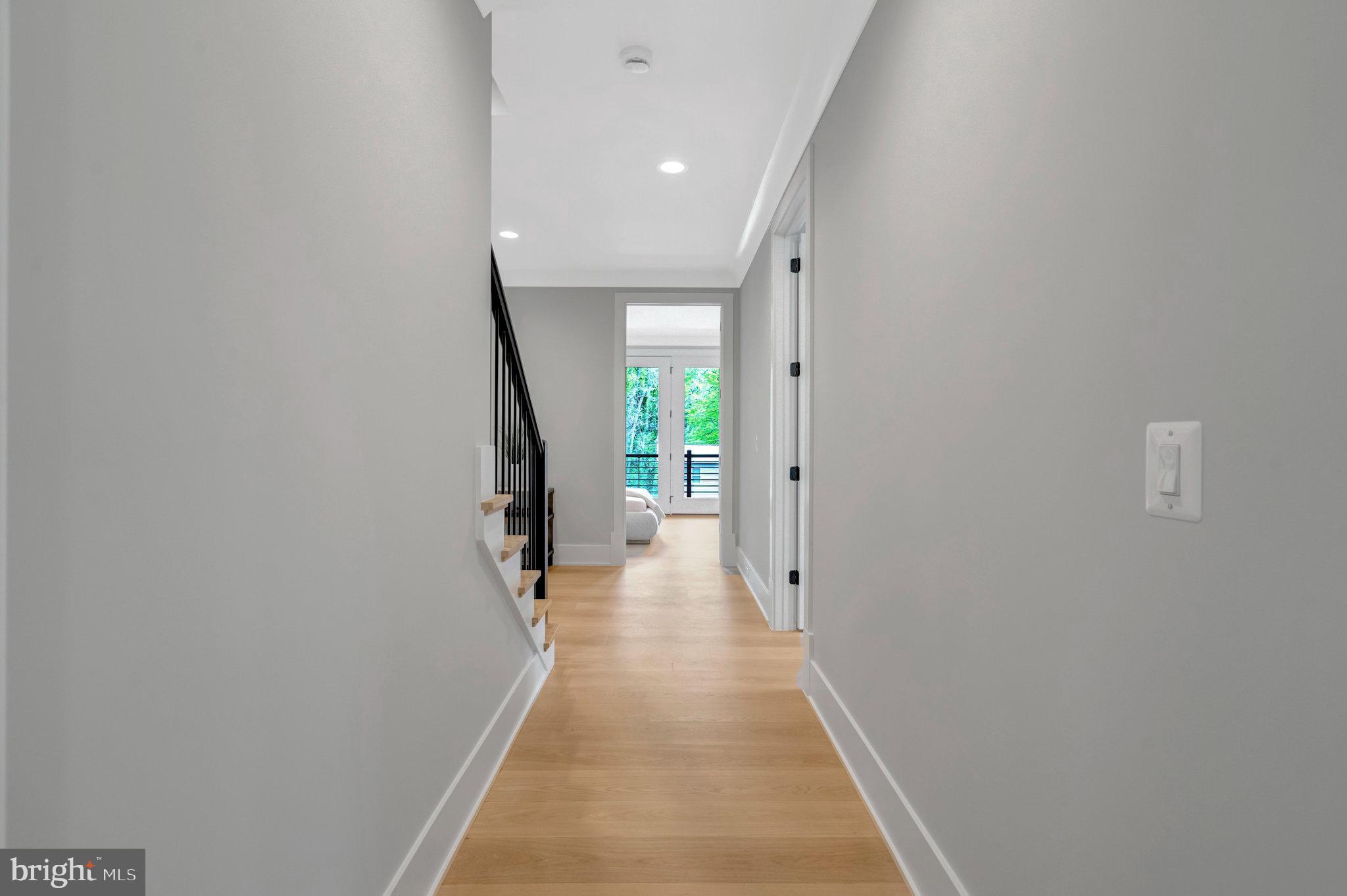 BROYHILL CREST - Residential