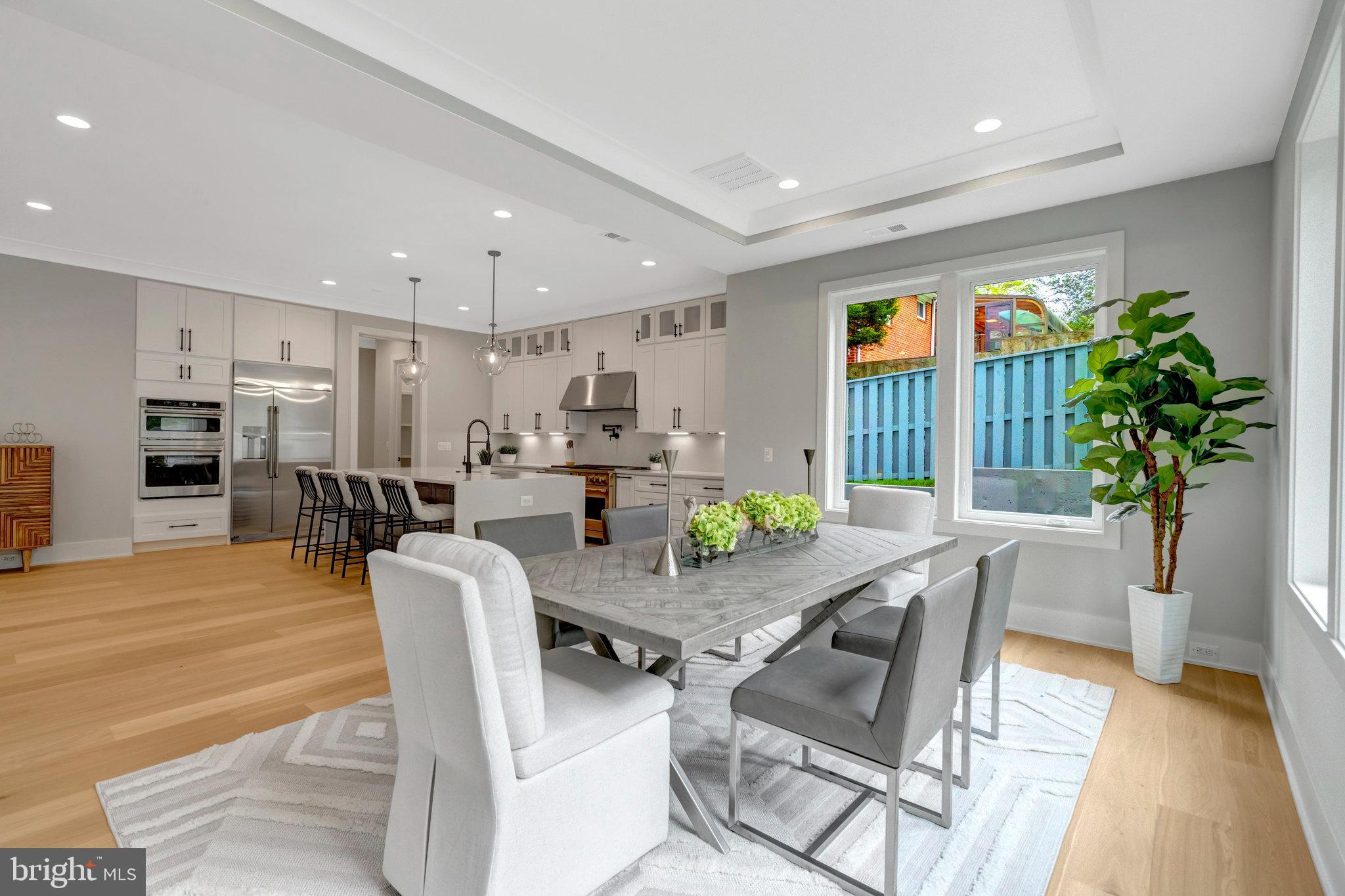 BROYHILL CREST - Residential