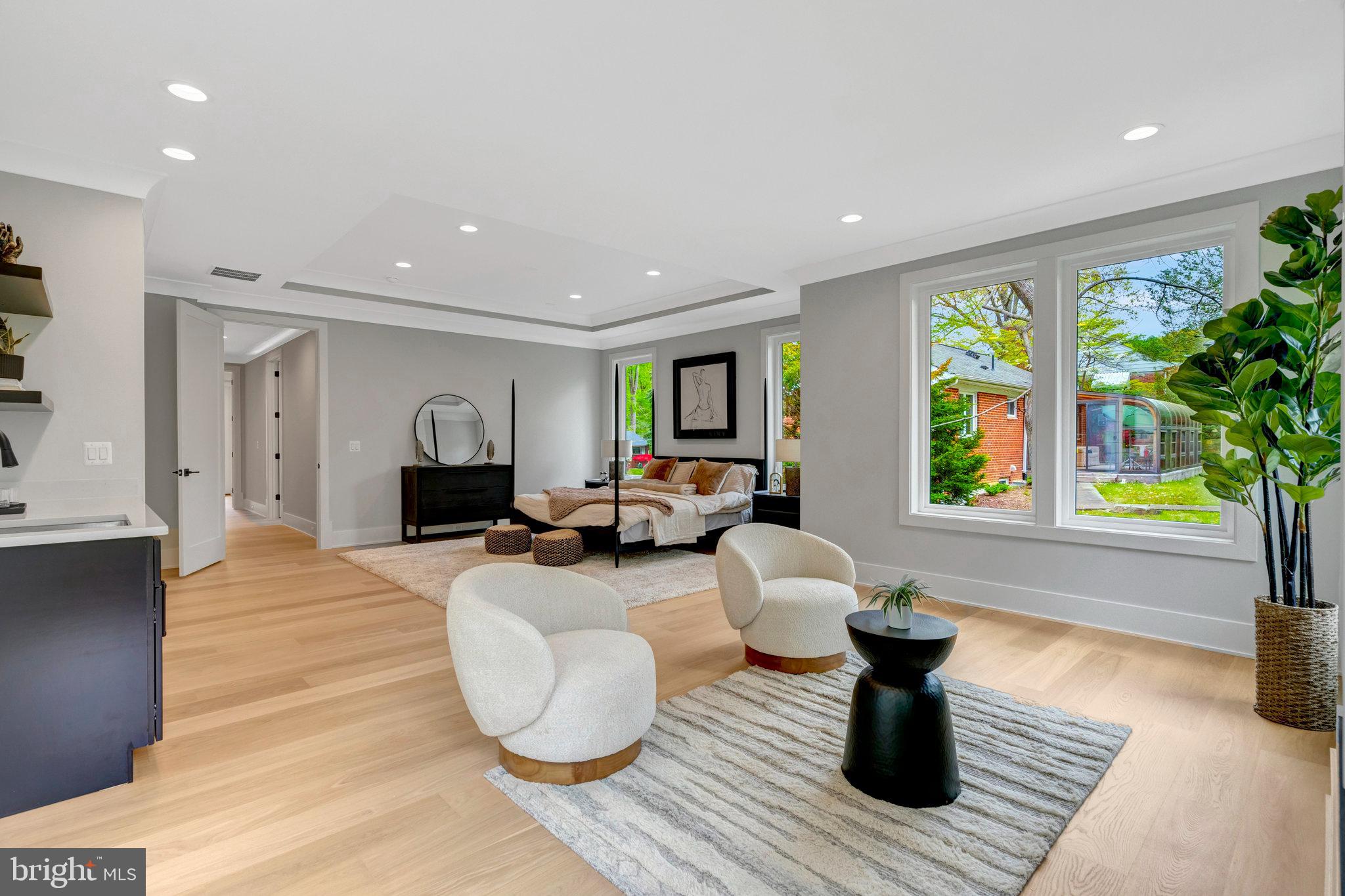 BROYHILL CREST - Residential