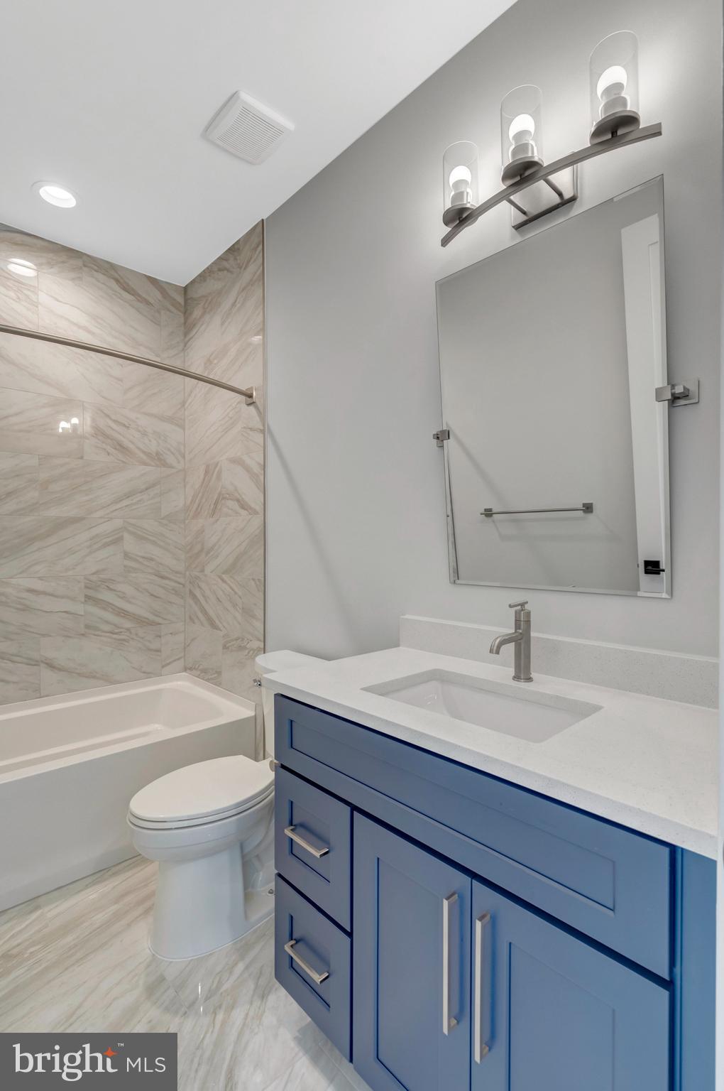 BROYHILL CREST - Residential