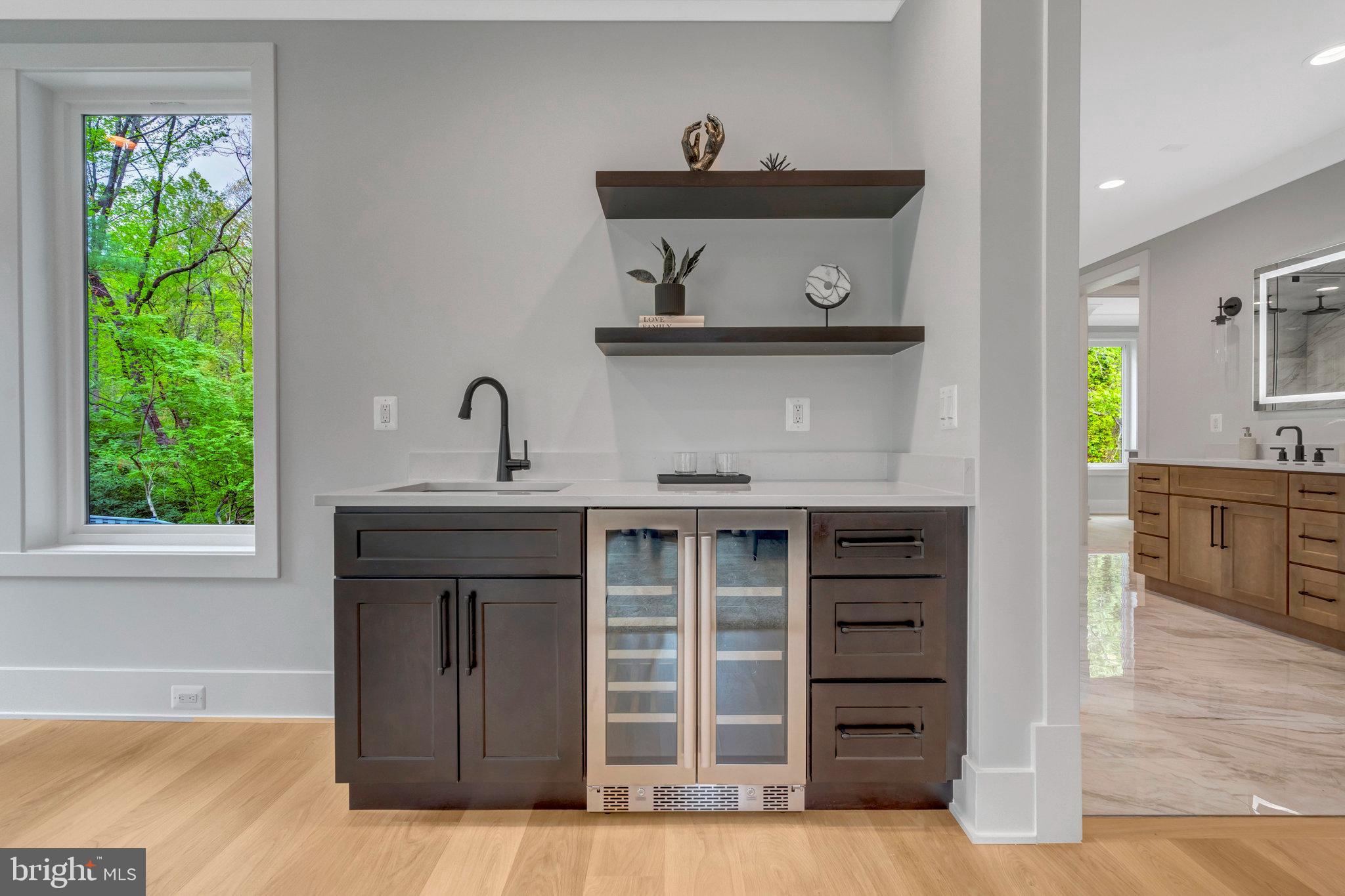 BROYHILL CREST - Residential